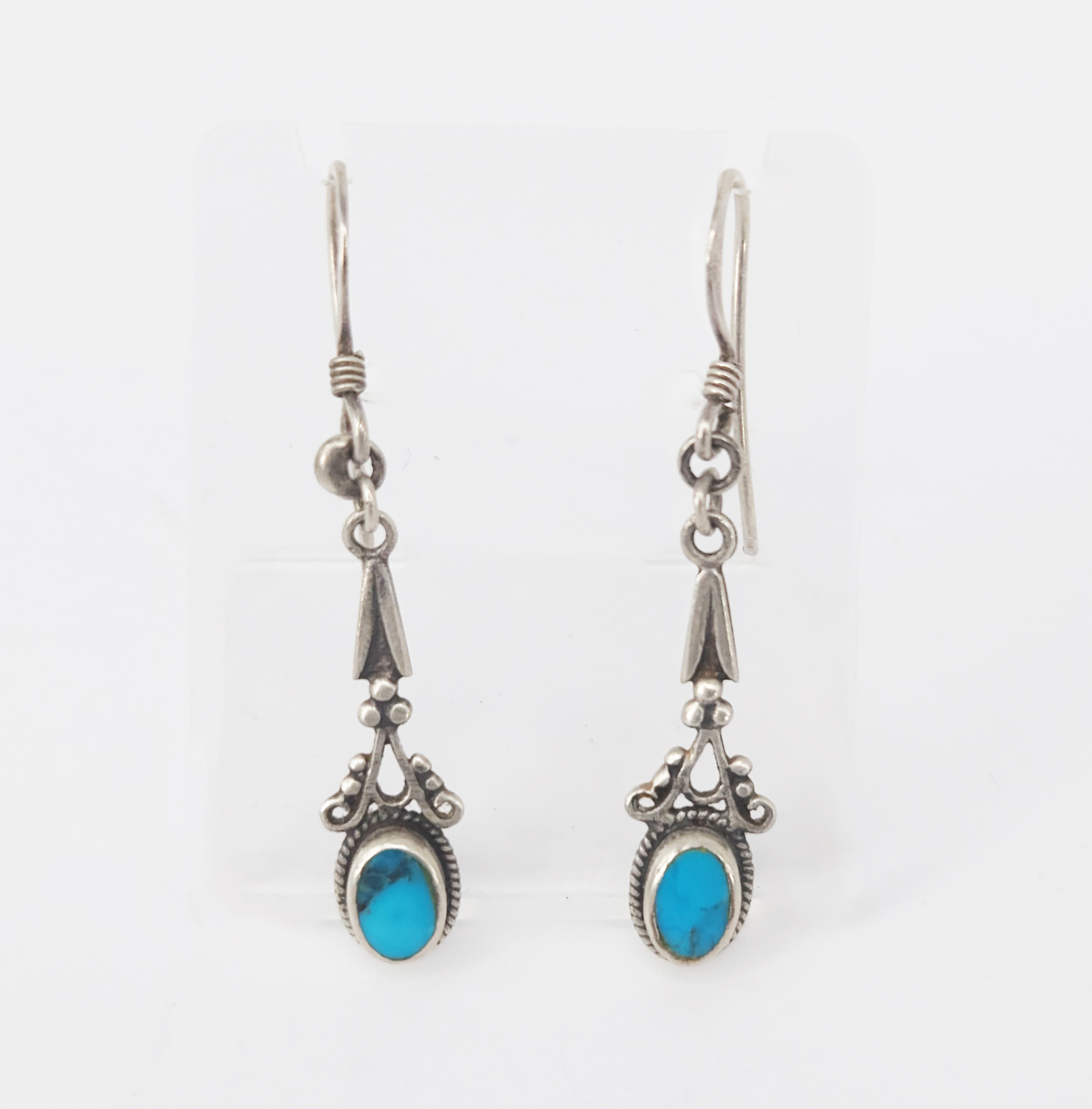 451 · A PAIR OF SILVER AND TURQUOISE DROP EARRINGS