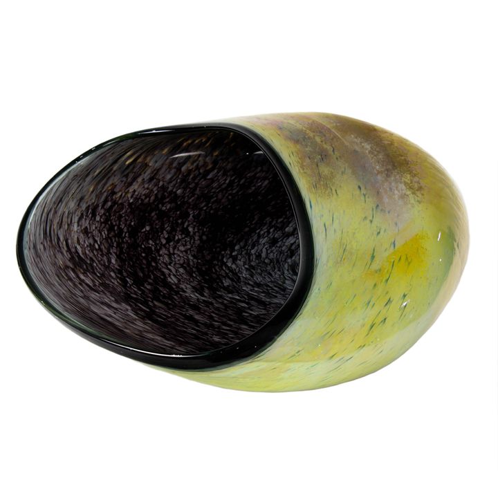 An American art glass centerpiece, in the form of a shell