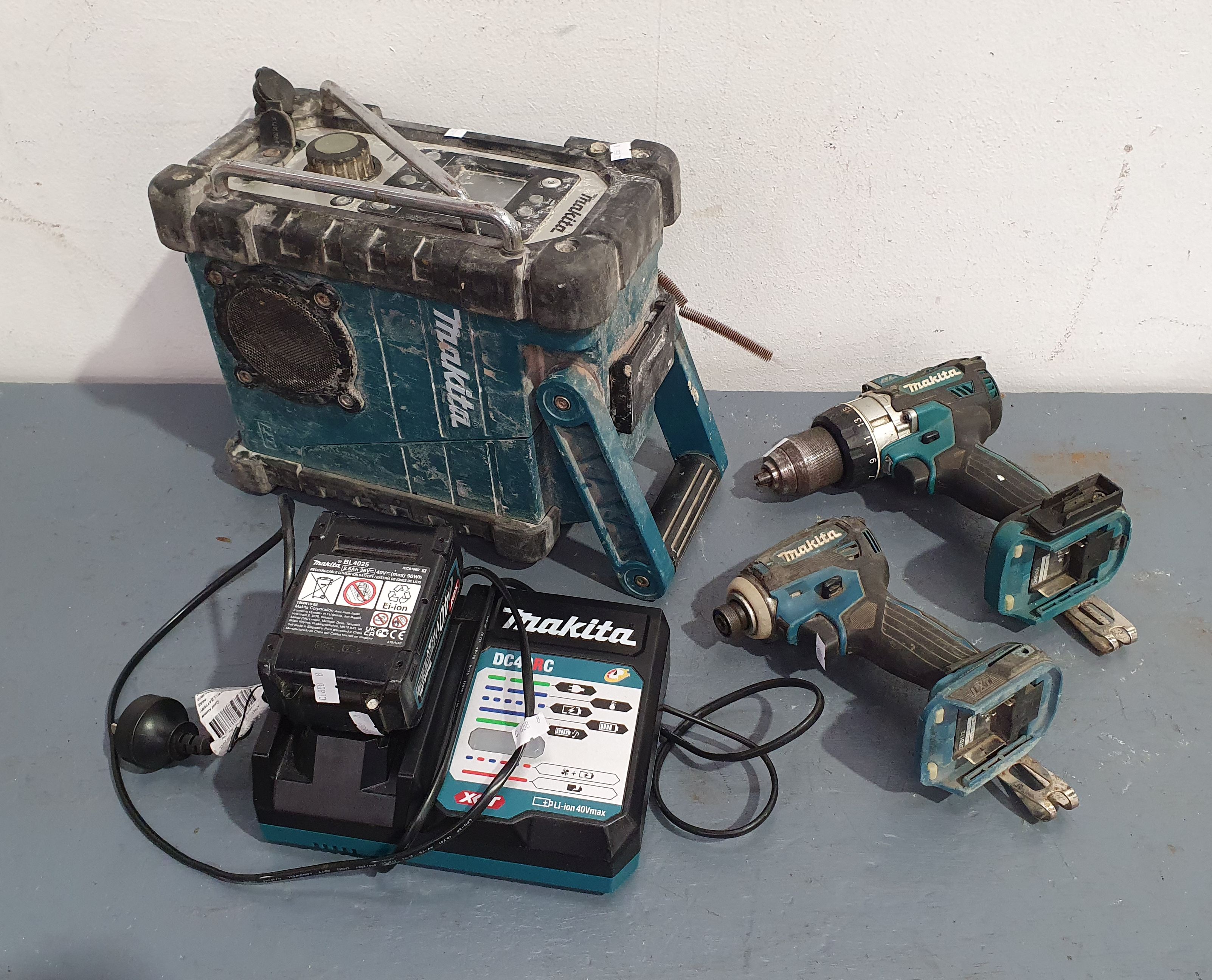 1322 · TWO MAKITA DRILLS