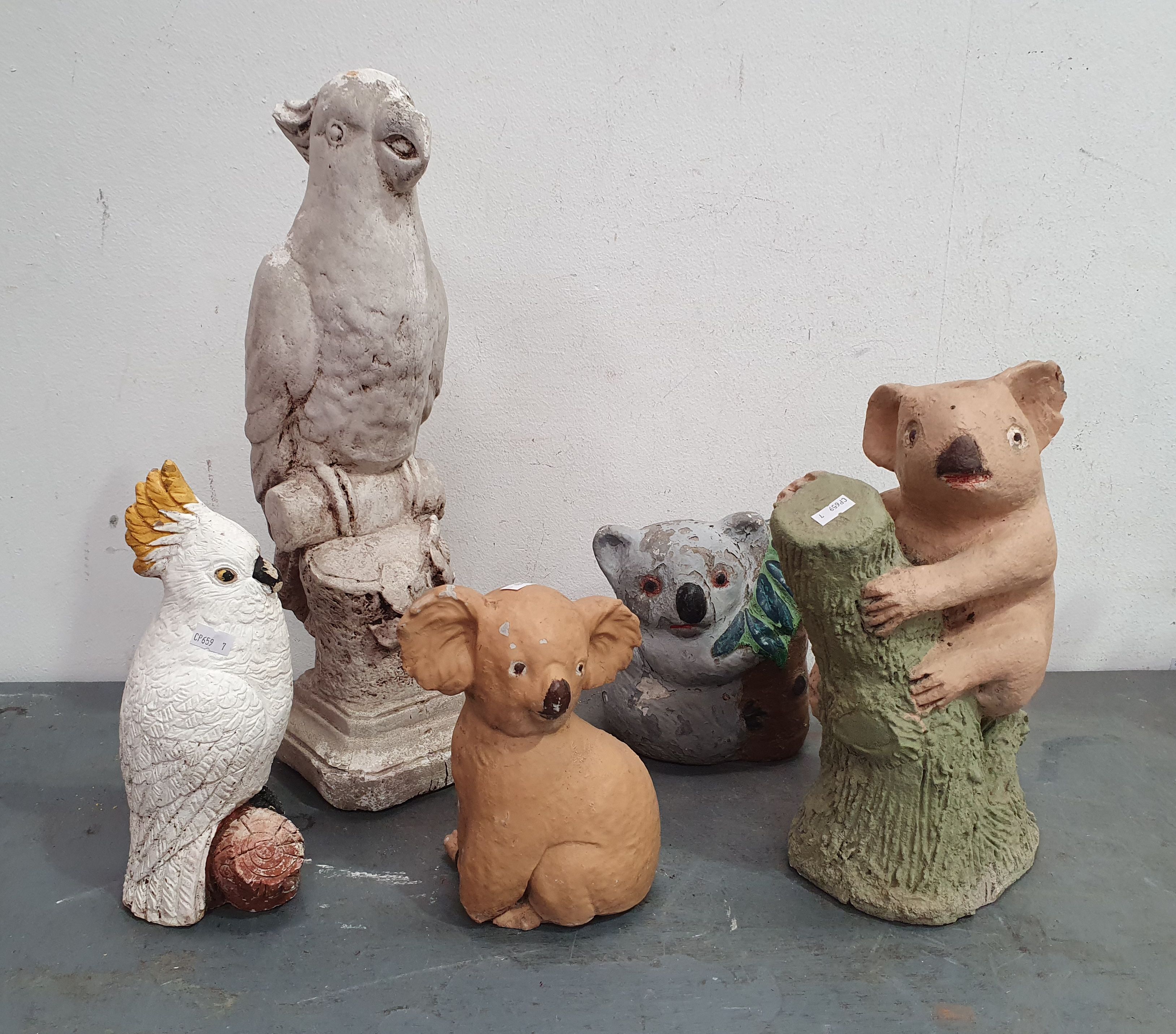 1118 · A GROUP OF CONCRETE AUSTRALIAN ANIMAL SCULPTURES