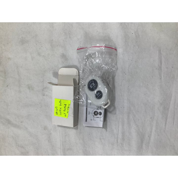 White Wireless Selfie Button