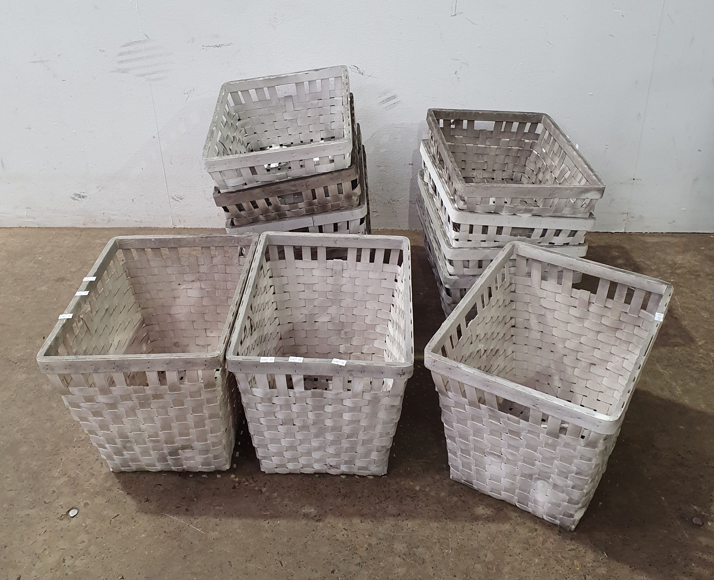 1131 · A GROUP OF BASKETS