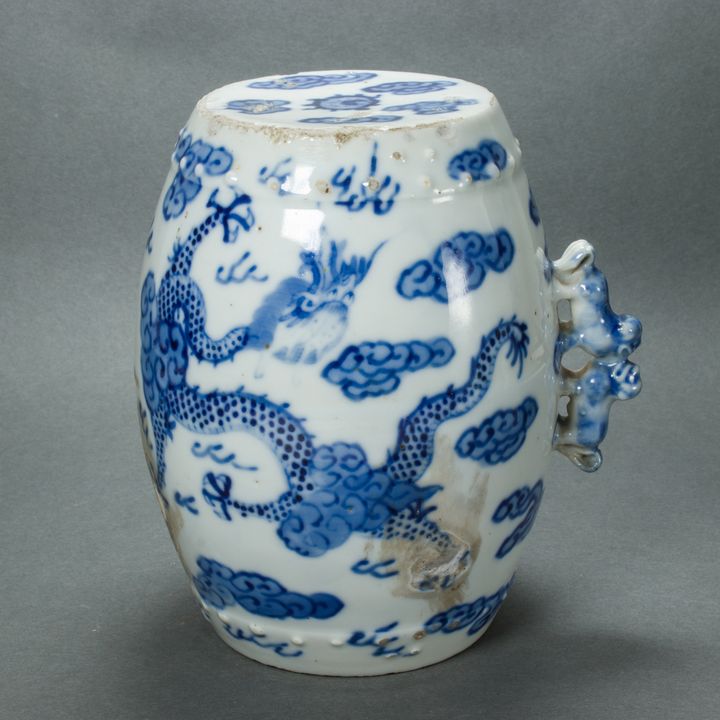 Chinese underglaze blue drum-form scholar's object