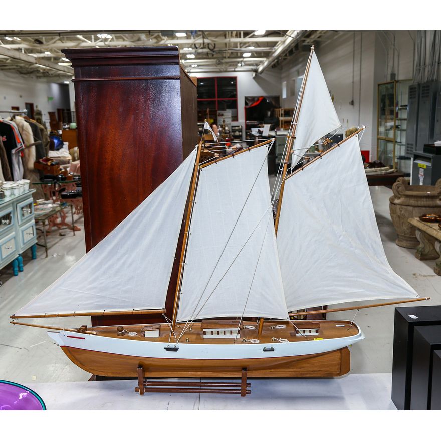 A Scale Model Sailing Yacht