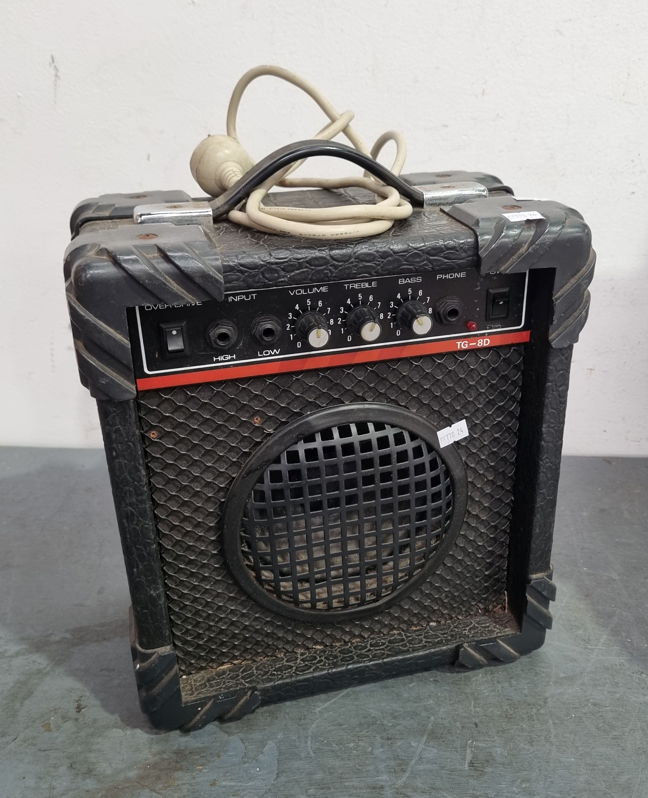 A Mini Guitar Amplifier