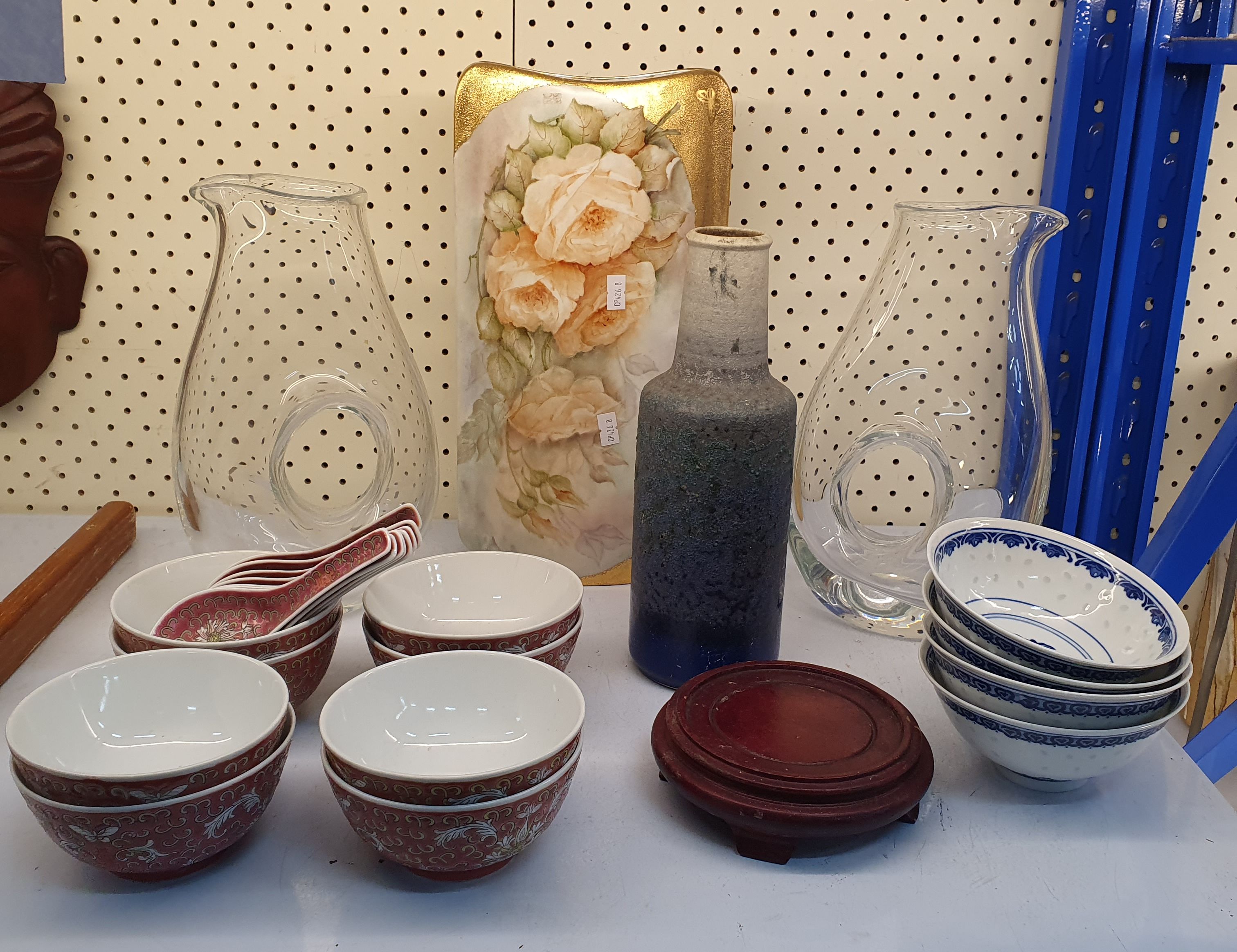 52 · A GROUP OF VARIOUS ITEMS