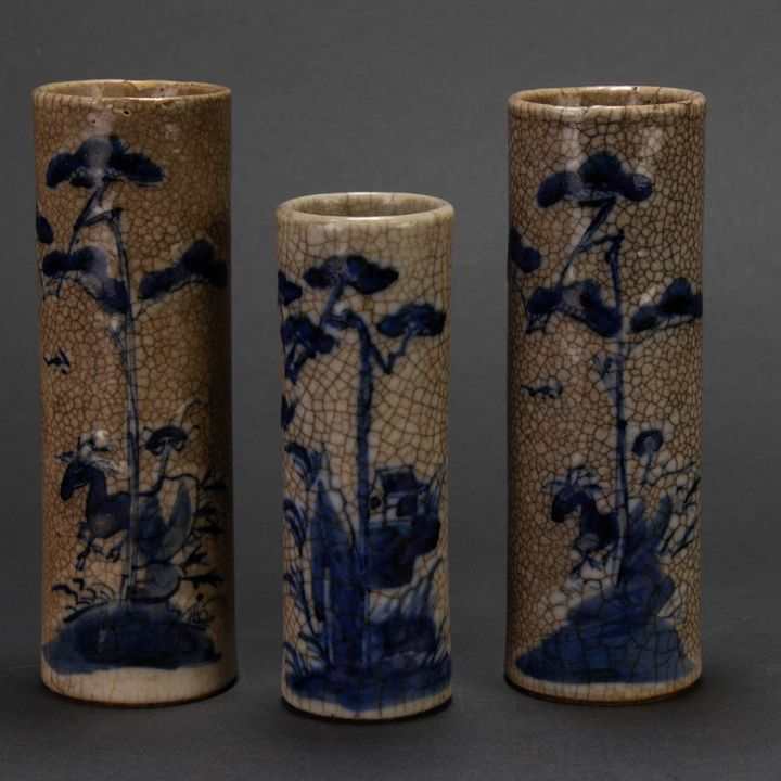 (lot of 3) Chinese underglaze blue crackled ground vases