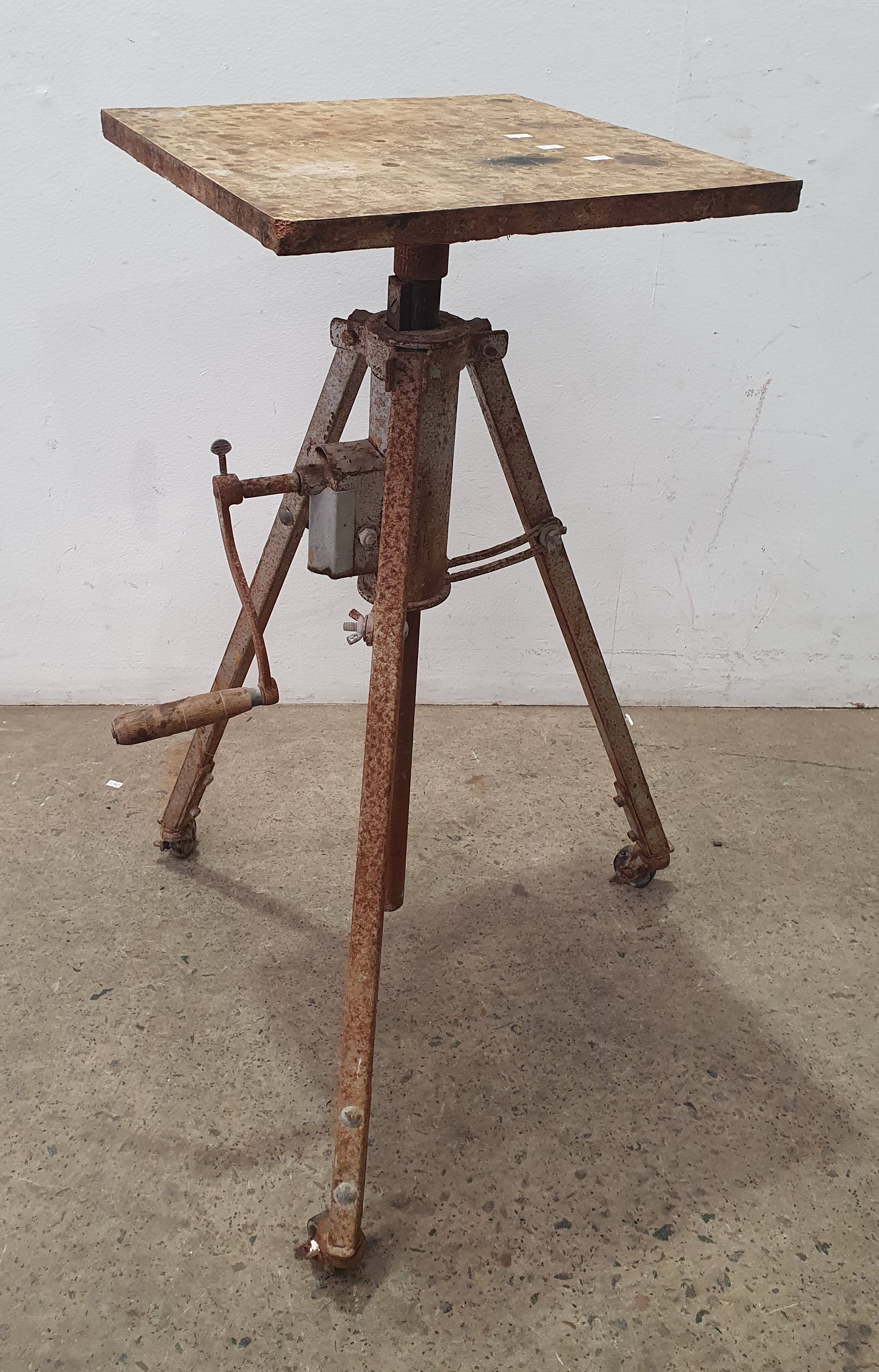 An Adjustable Metal Base