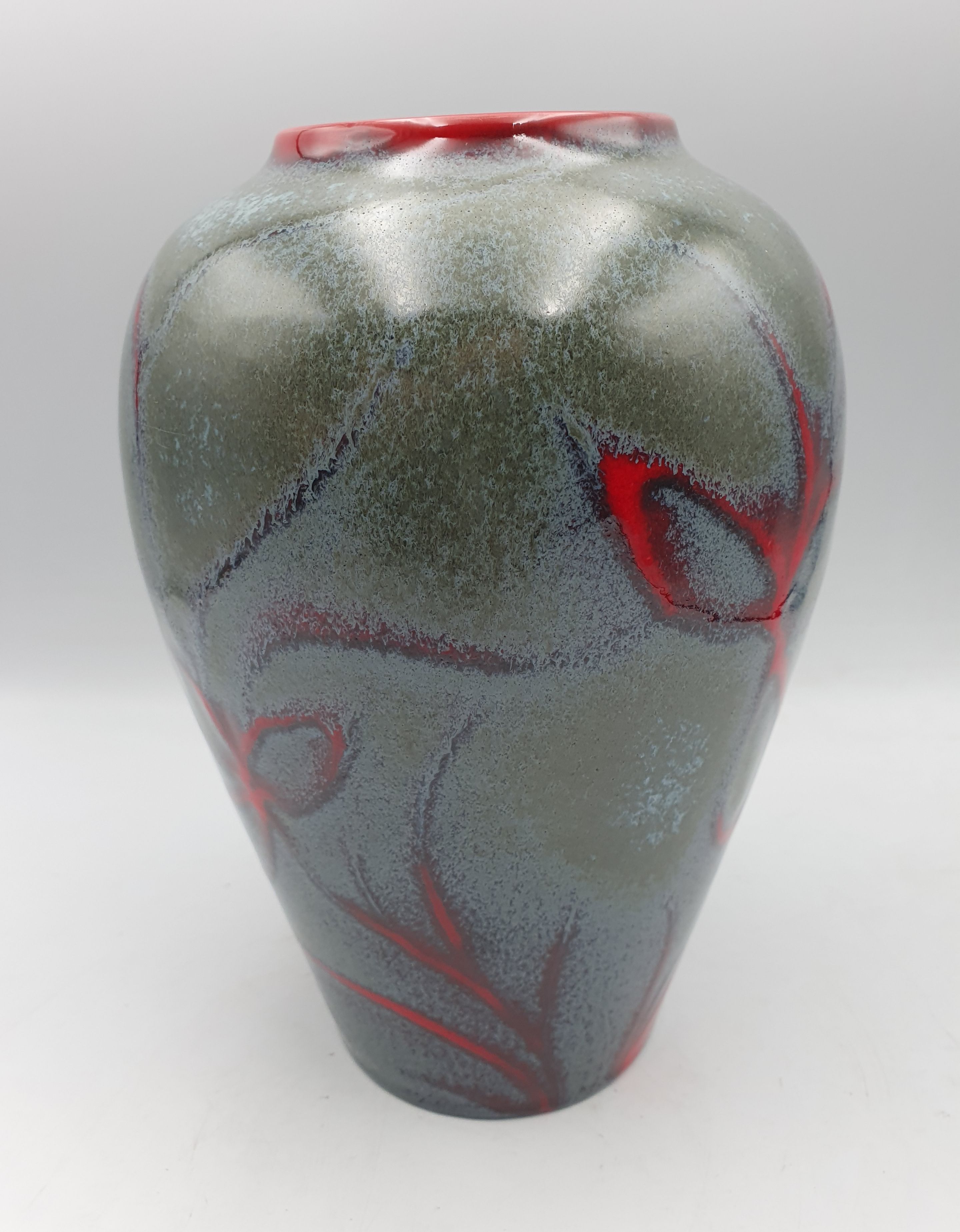 228 · A MID-20th CENTURY VASE