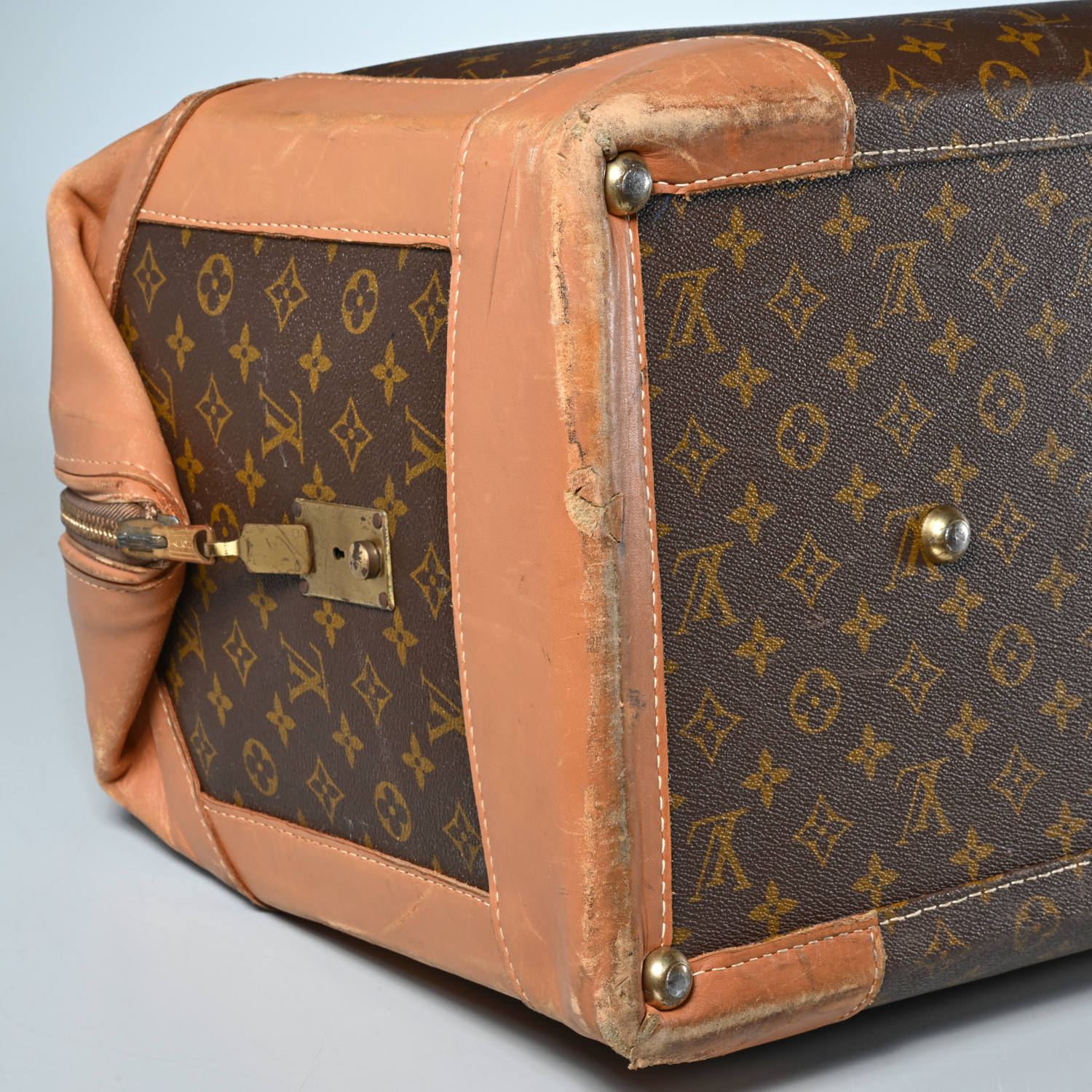 Louis Vuitton, Bags, Vtg 7s Louis Vuitton Monogram Steamer Bag Saddle  Leather Brass Sz 23 X 27