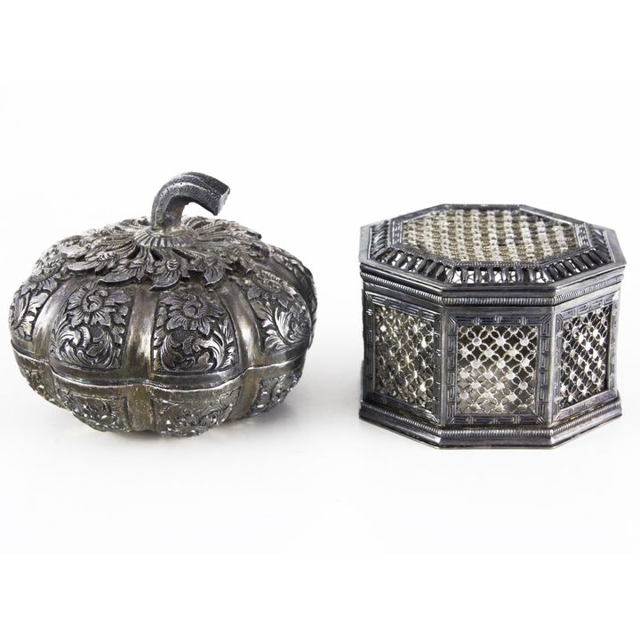 A (lot of 2) Chinese Export silver boxes