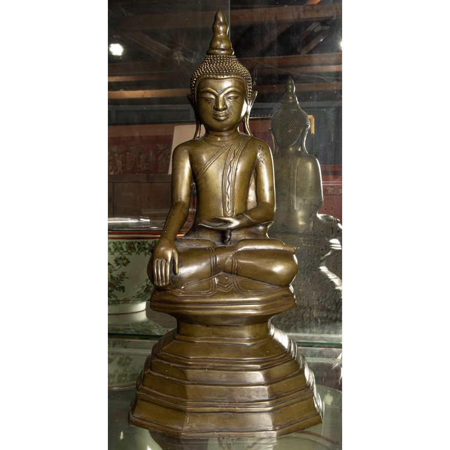 A Burmese bronze buddha
