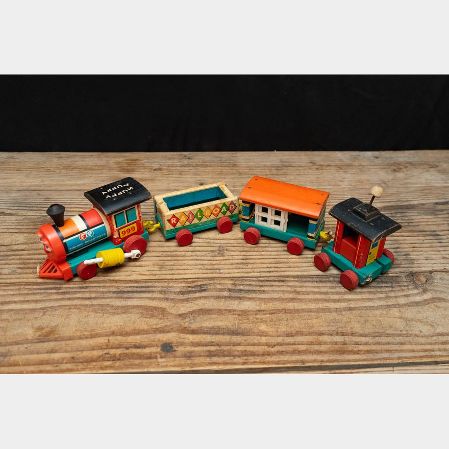 Huffty Raa Raa Train Set Huffy Puffy Fisher Price Wooden Train | Harritt Group, Inc