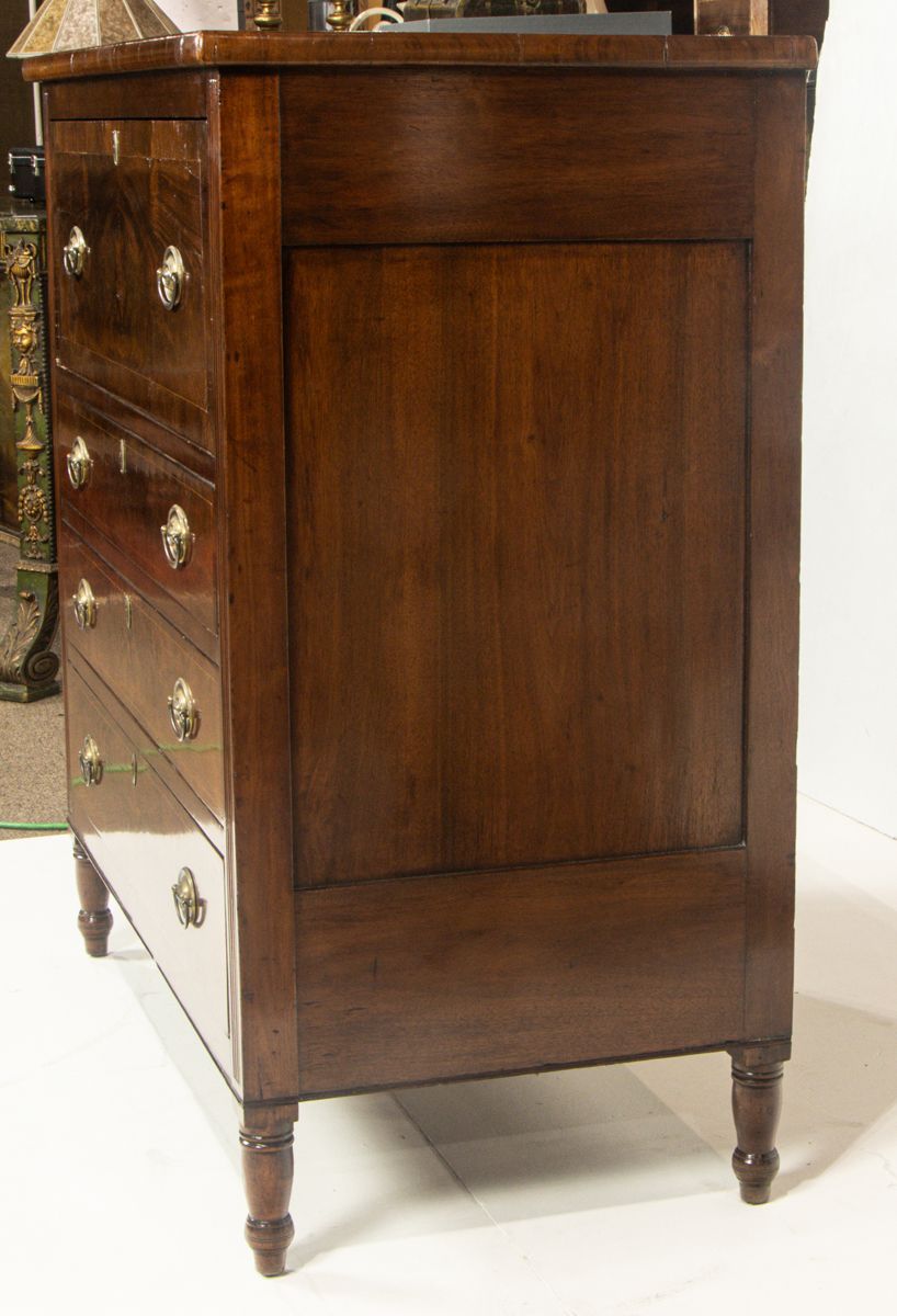A Regency mahogany butler's chest | Clars Auction Gallery