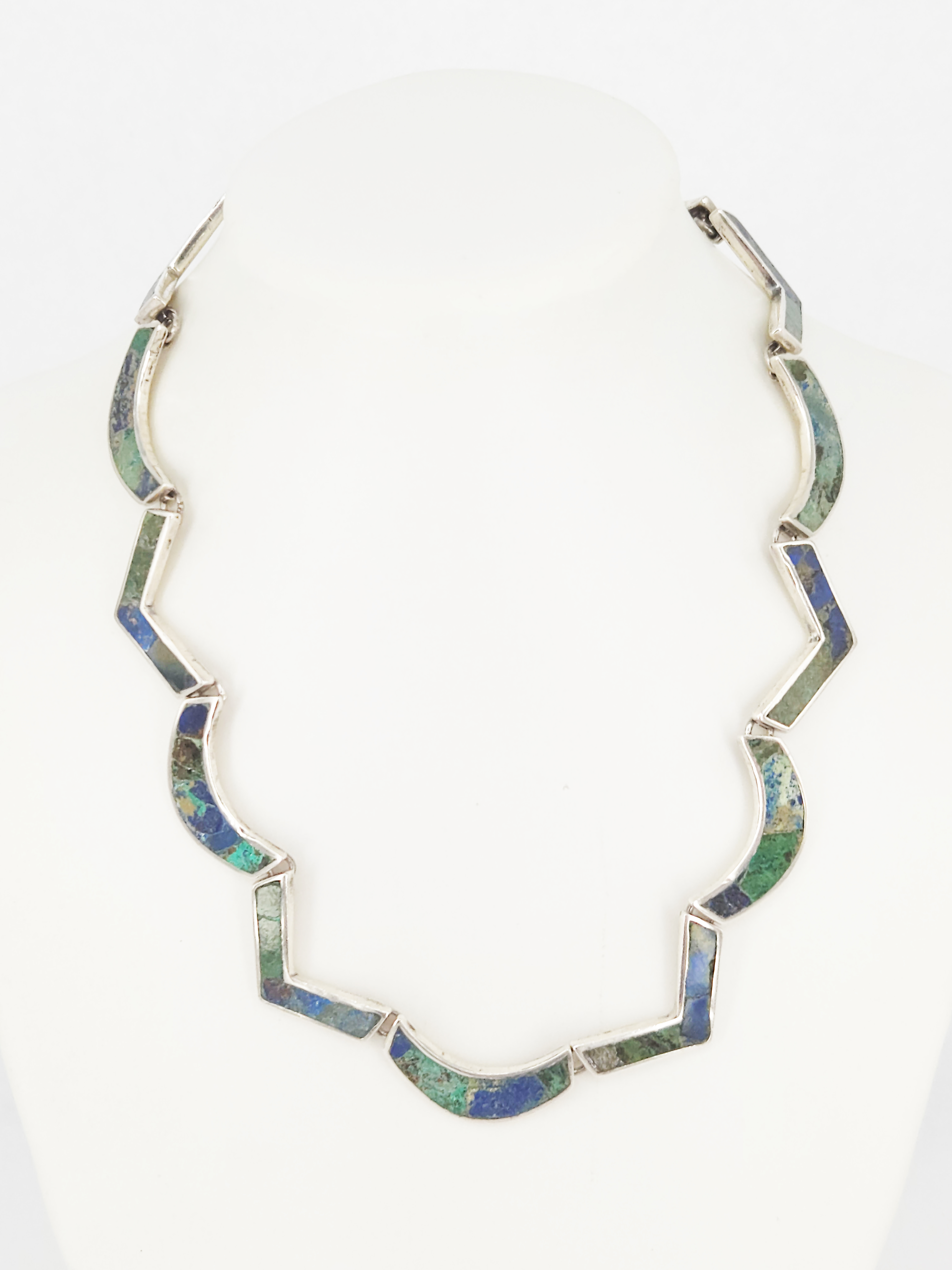 200 · A TAXCO STERLING SILVER NECKLACE