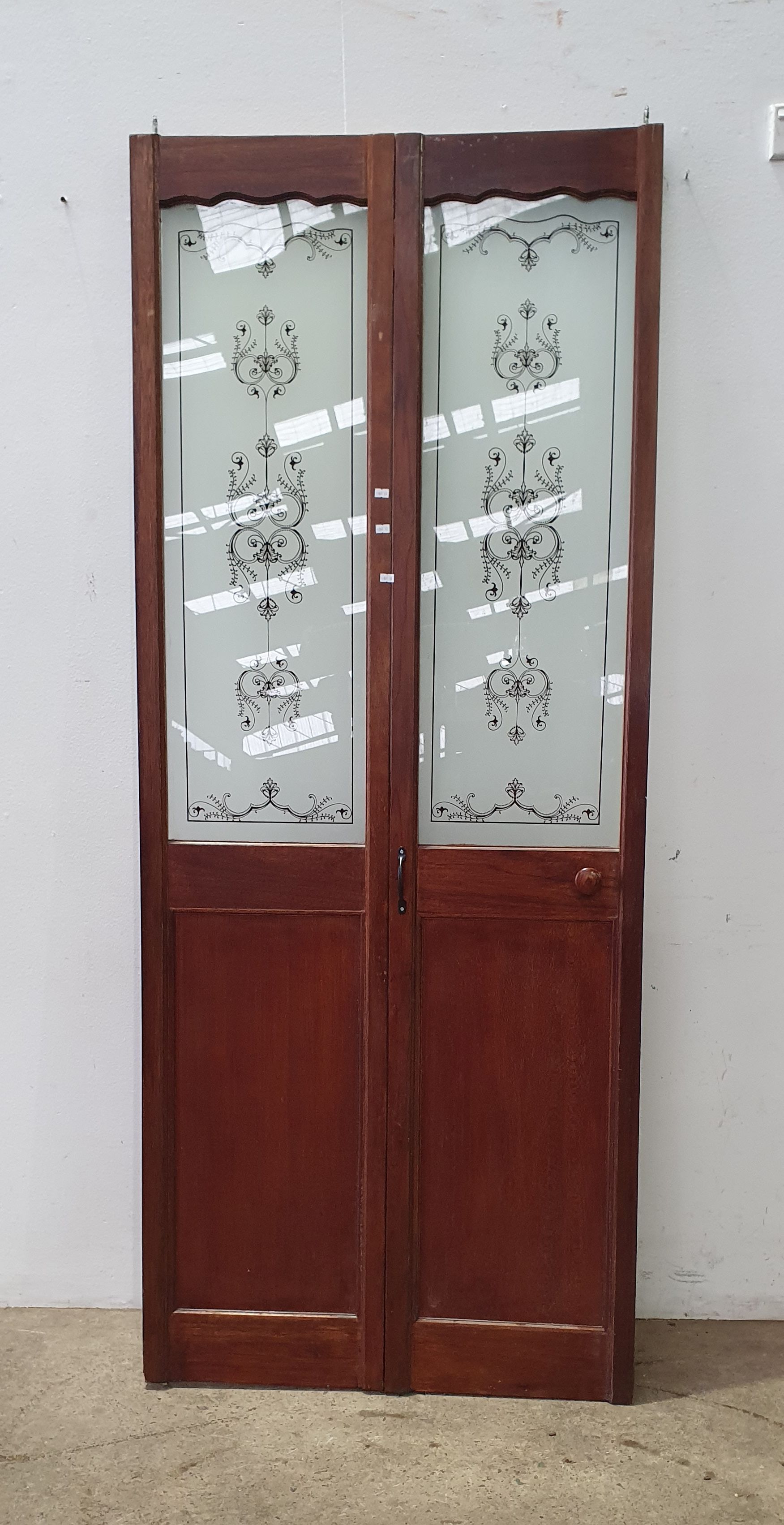 A BI FOLD DOOR