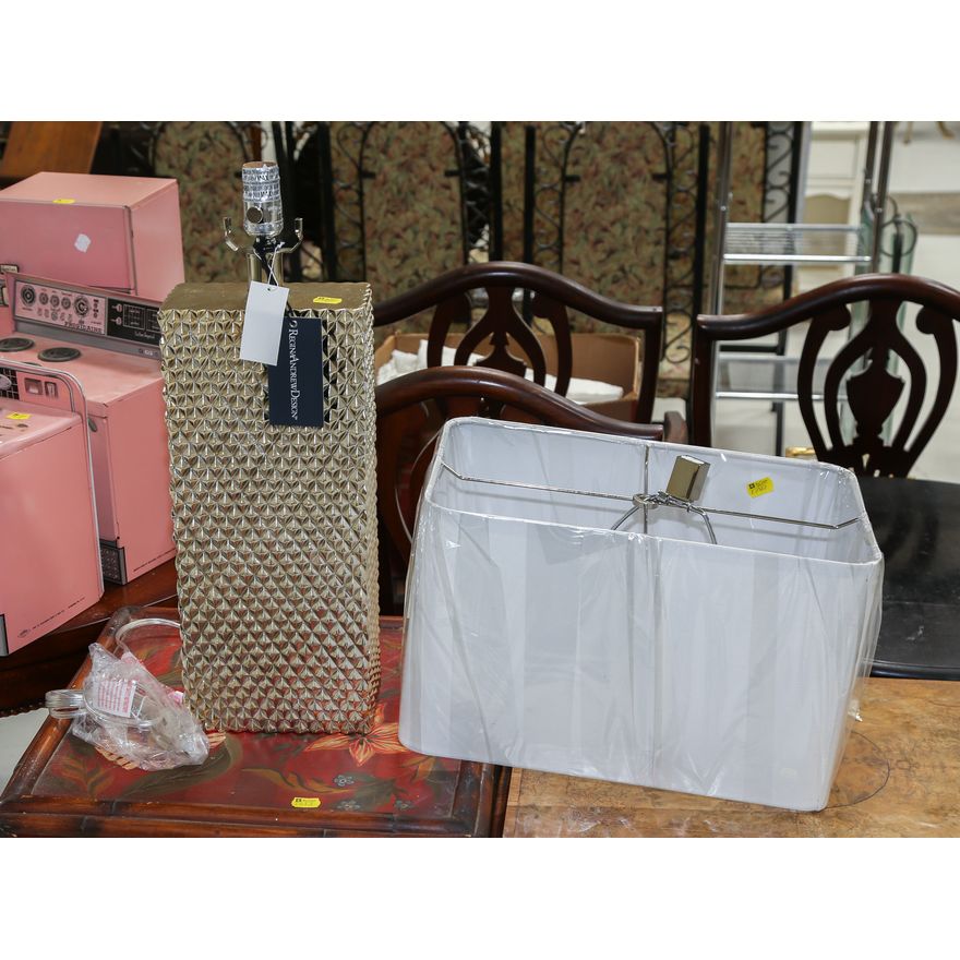 Unused Regina Andrew Table Lamp with Shade