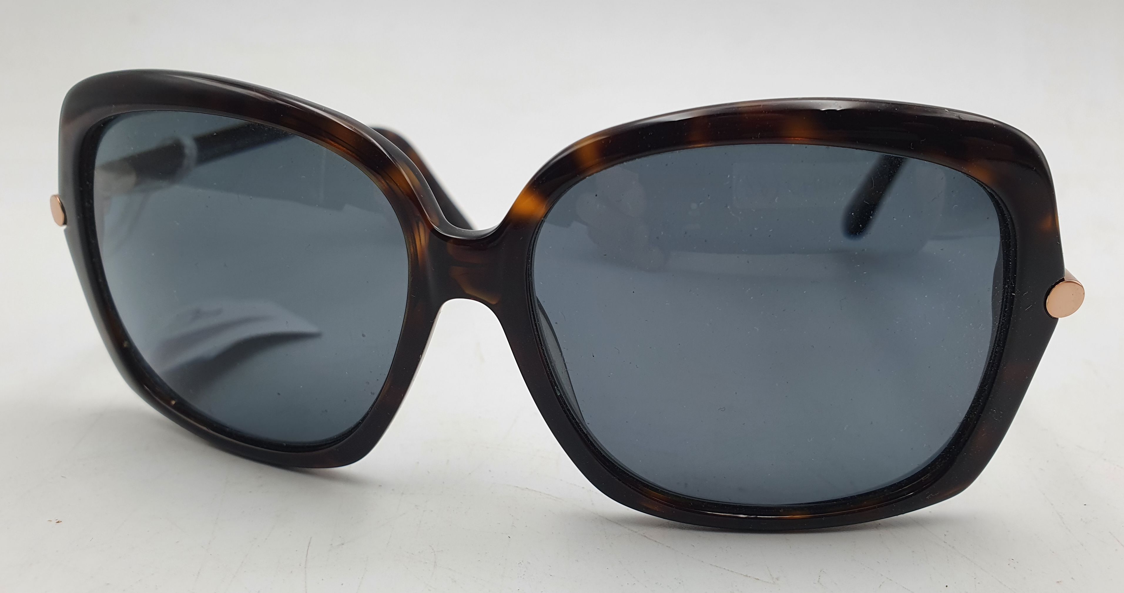 A PAIR OF TOM FORD SUNGLASSES