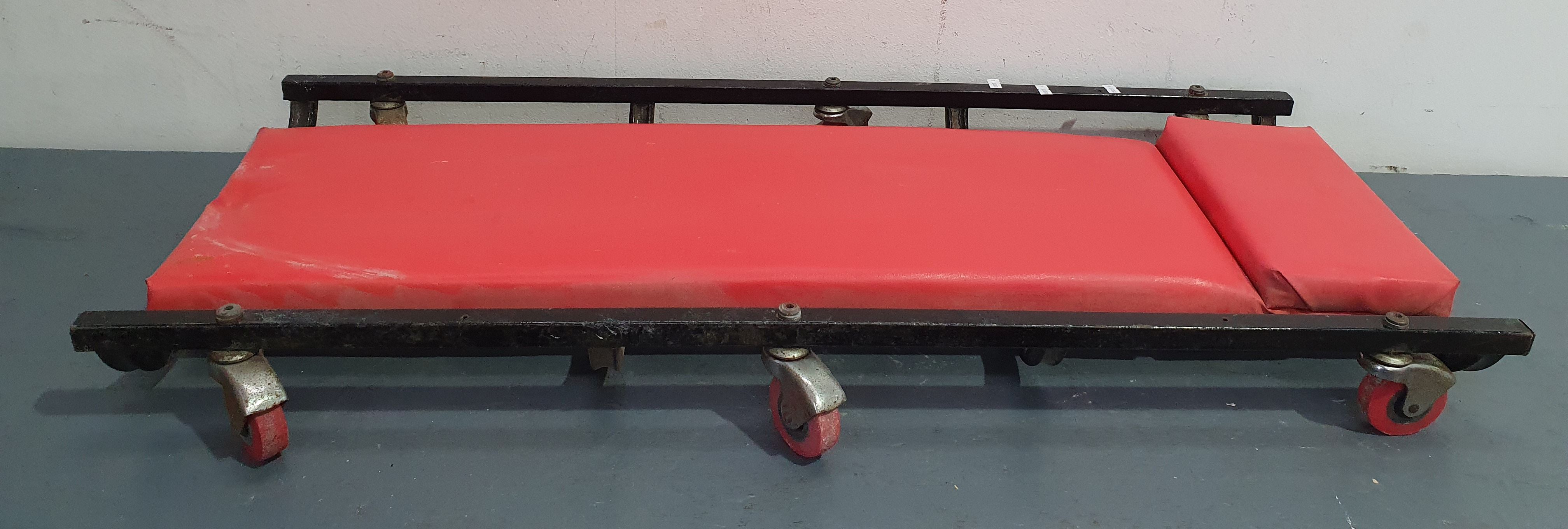 1258 · A MECHANICS TROLLEY