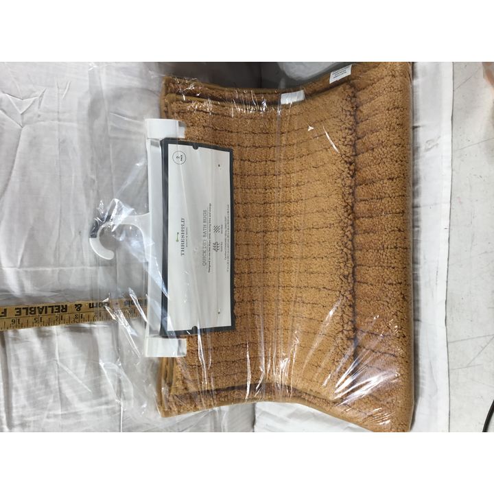Threshold Quick Dry Bath Rugs Set Of 2 - 17" x 24" & 20" x 34" (Tan)