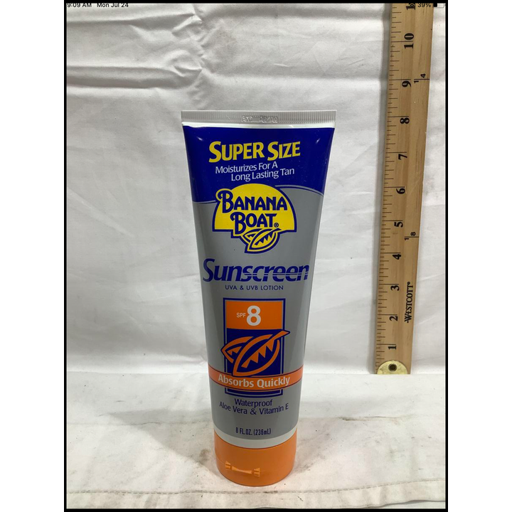 Banana Boat Sunscreen Lotion SPF 8 8oz BB 12/10