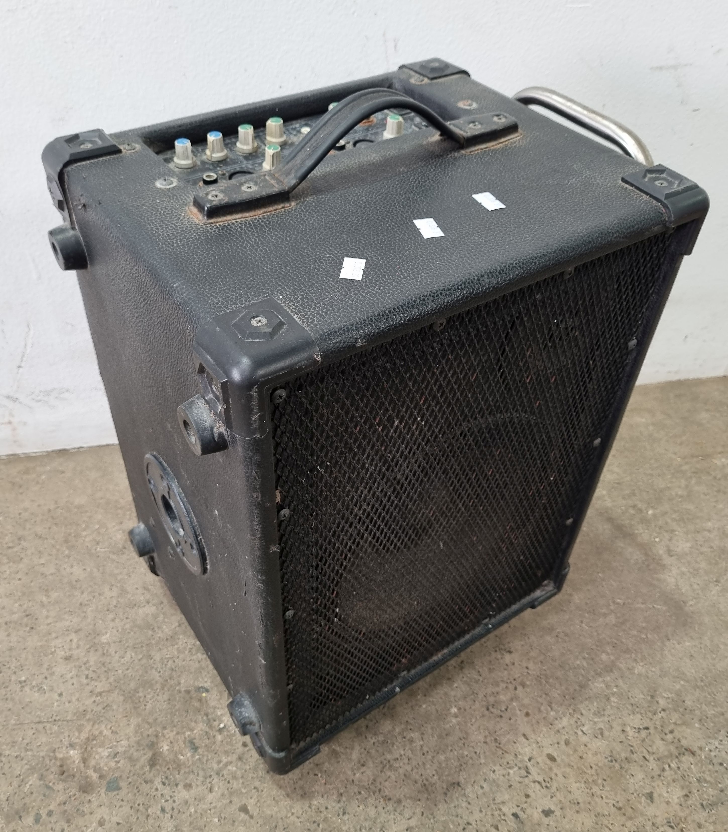 A Rmr-50r Guitar Amplifier