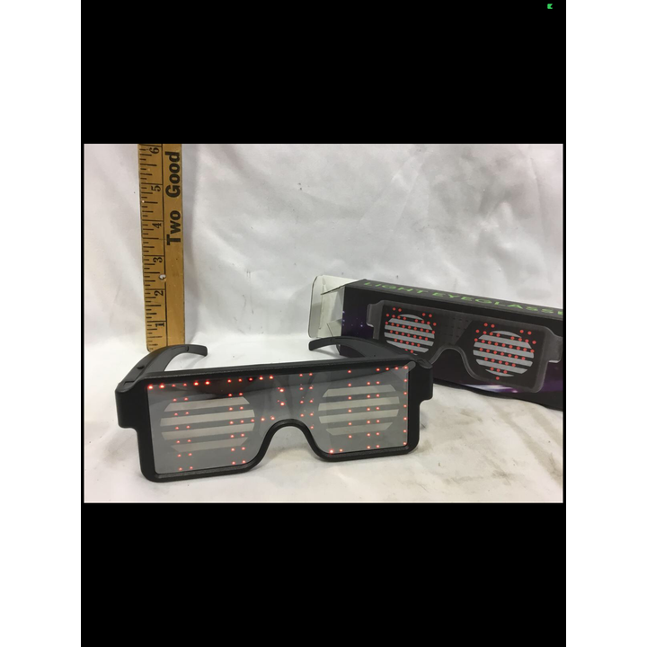 Red Heart/Trump Luminous Eyeglasses