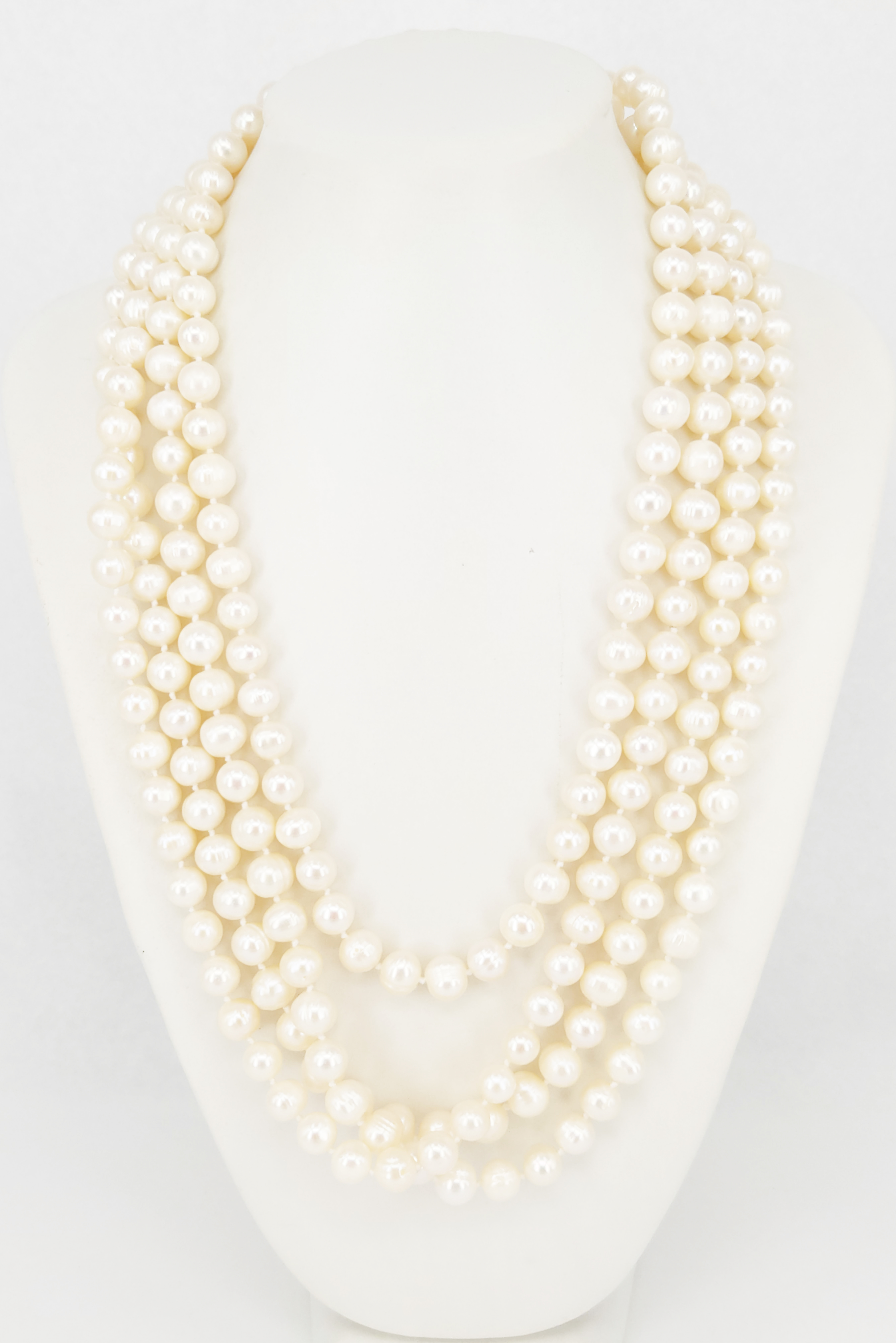 248 · A LONG WHITE FRESHWATER PEARL LOOP NECKLACE