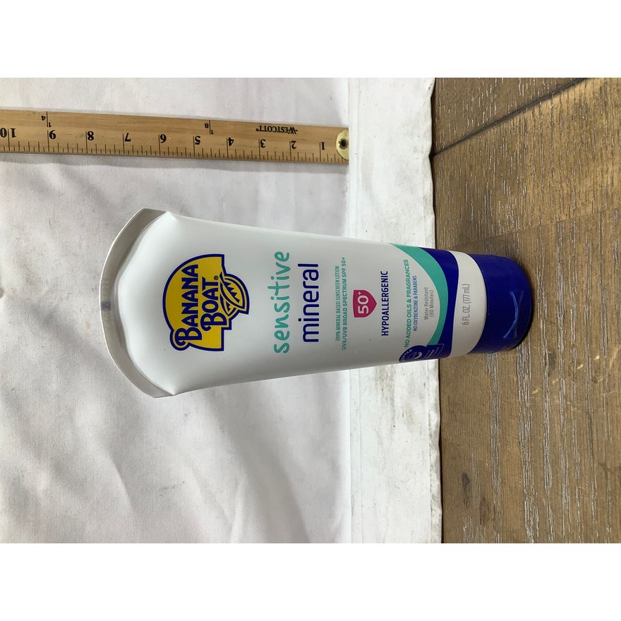 Banana Boat Sensitive Mineral SPF 50+ Hypoallergenic 6oz Sunscreen BB 02/25