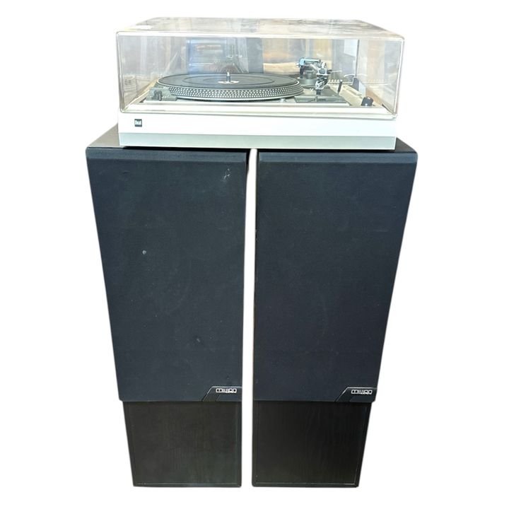 DUAL 1258 Turntable & MISSION Tower Speakers