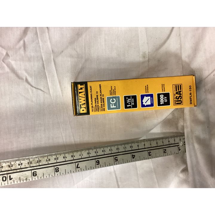 DeWalt 16 Gauge 1-1/2'' Flooring Cleat- QTY 1,000