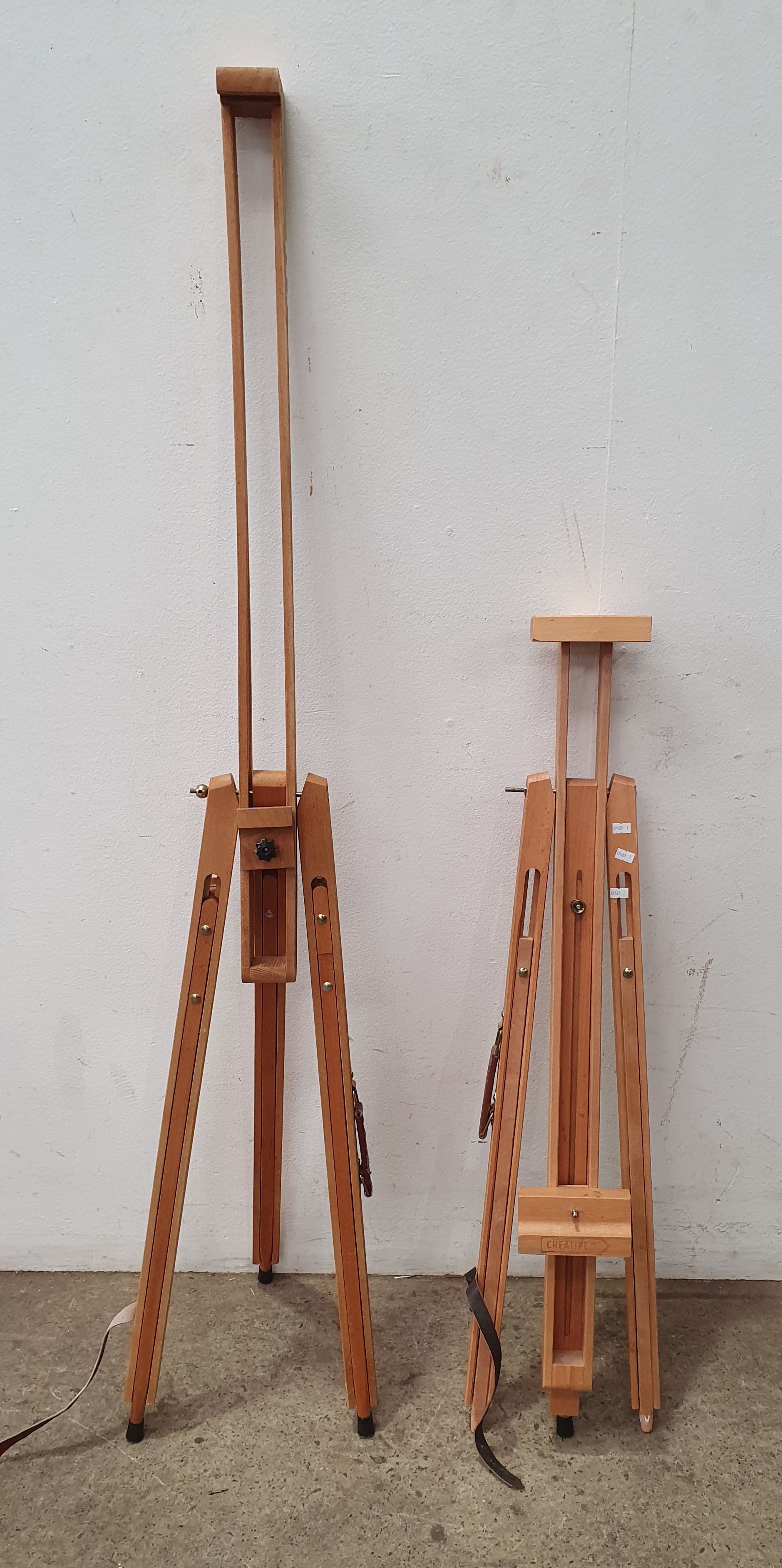 1436 · A TABLE LAMP