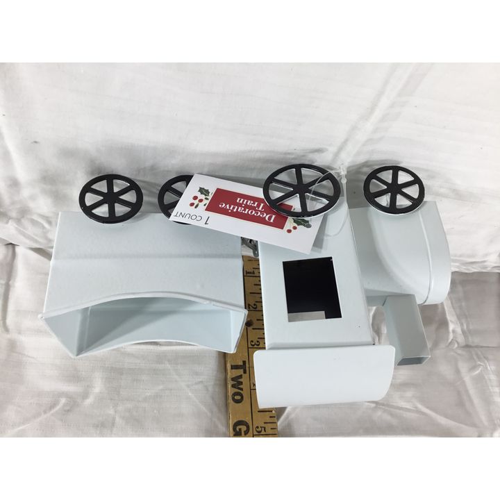 Decorative Metal Train 7"L