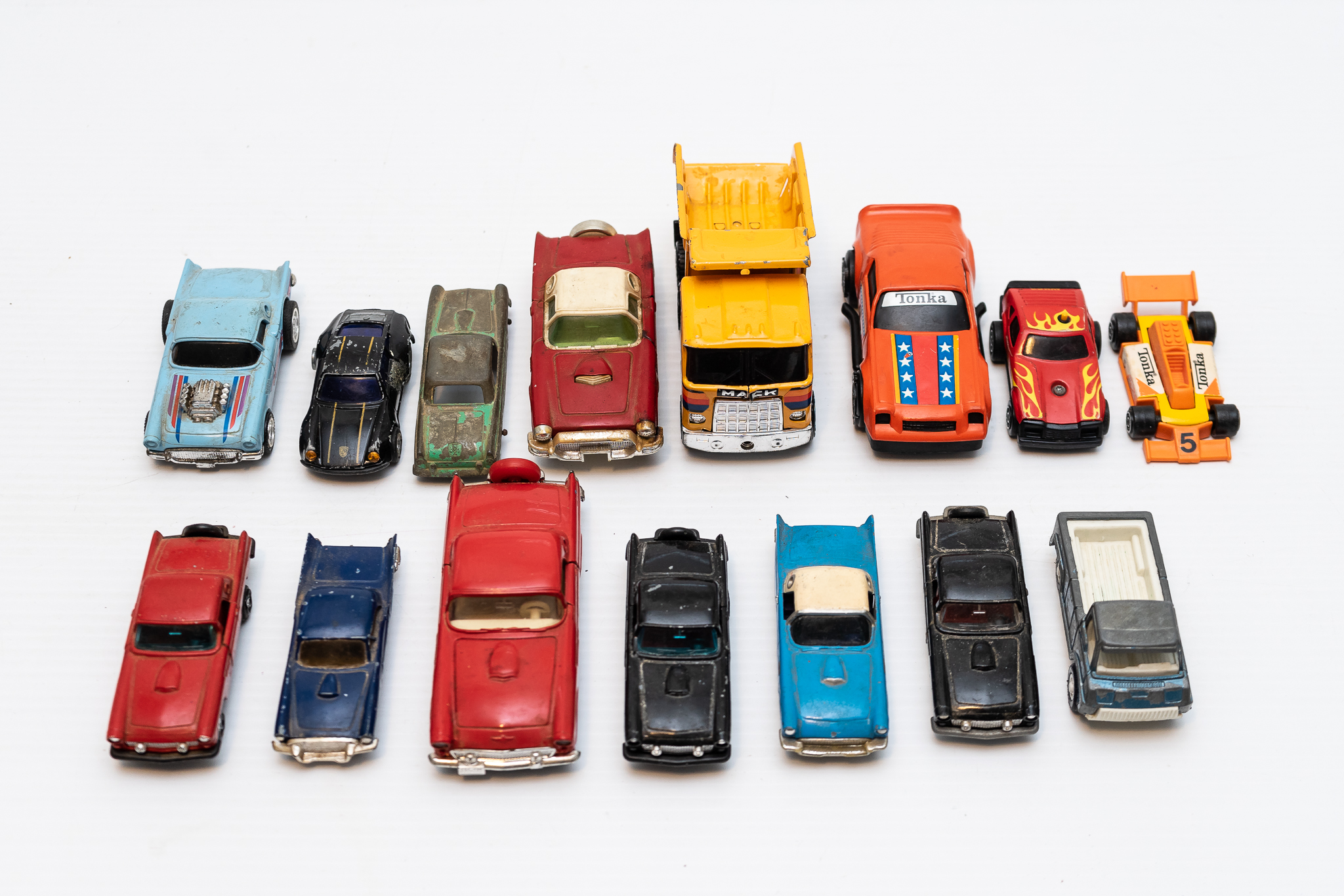 Fifteen Vintage Toy Cars Harritt Group, Inc