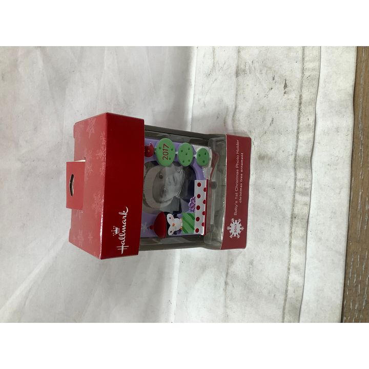 Hallmark 2017 Baby's 1st Christmas Photo Holder Christmas Tree Ornament