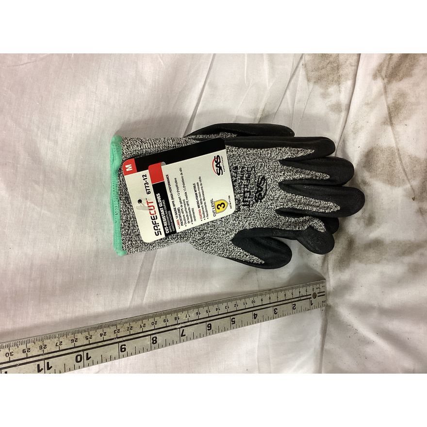 Safe Cut Cut Resistant Gloves- Medium