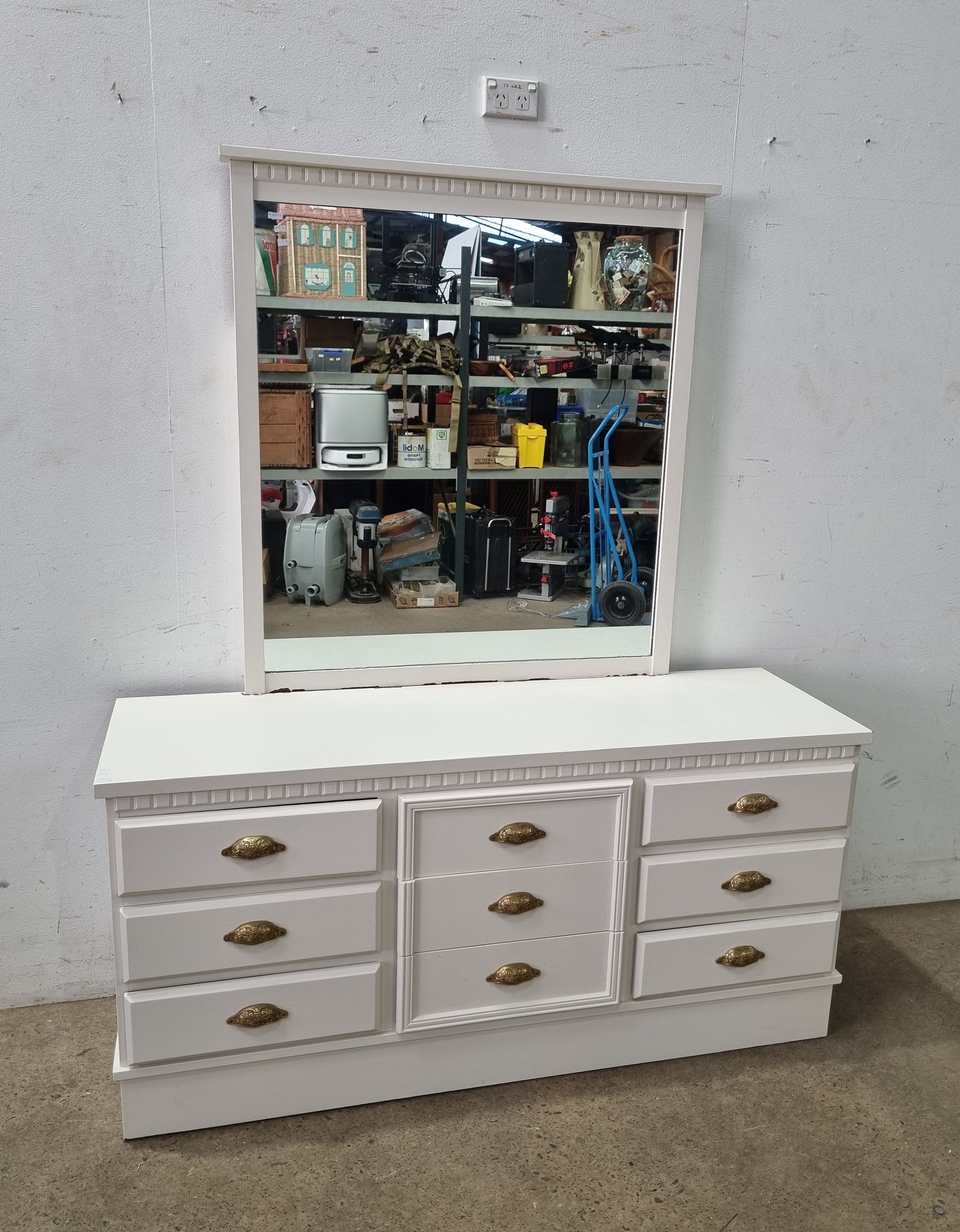 2206 · A PAINTED DRESSING CHEST