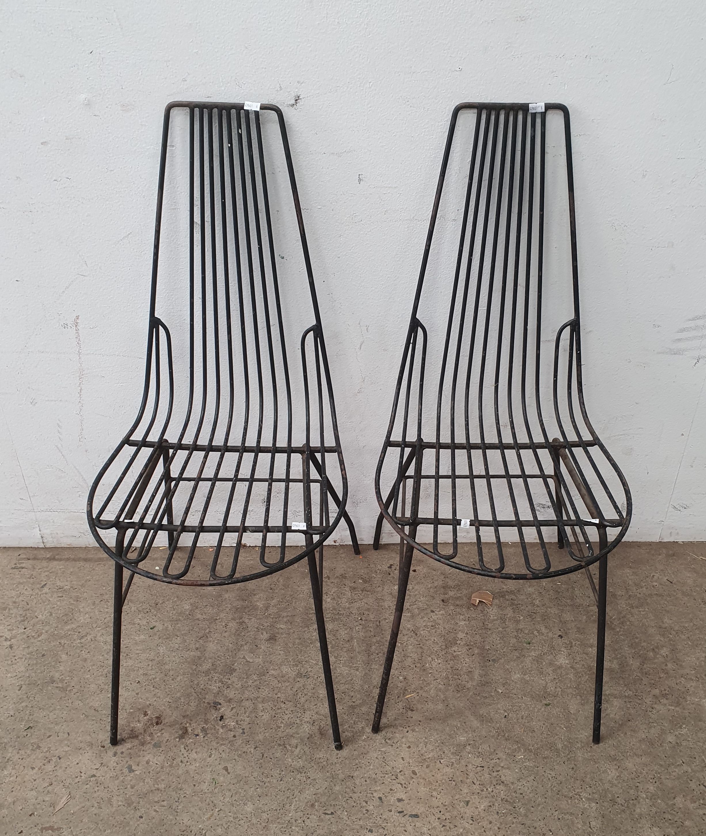 1012 · A PAIR OF BENT METAL CHAIRS