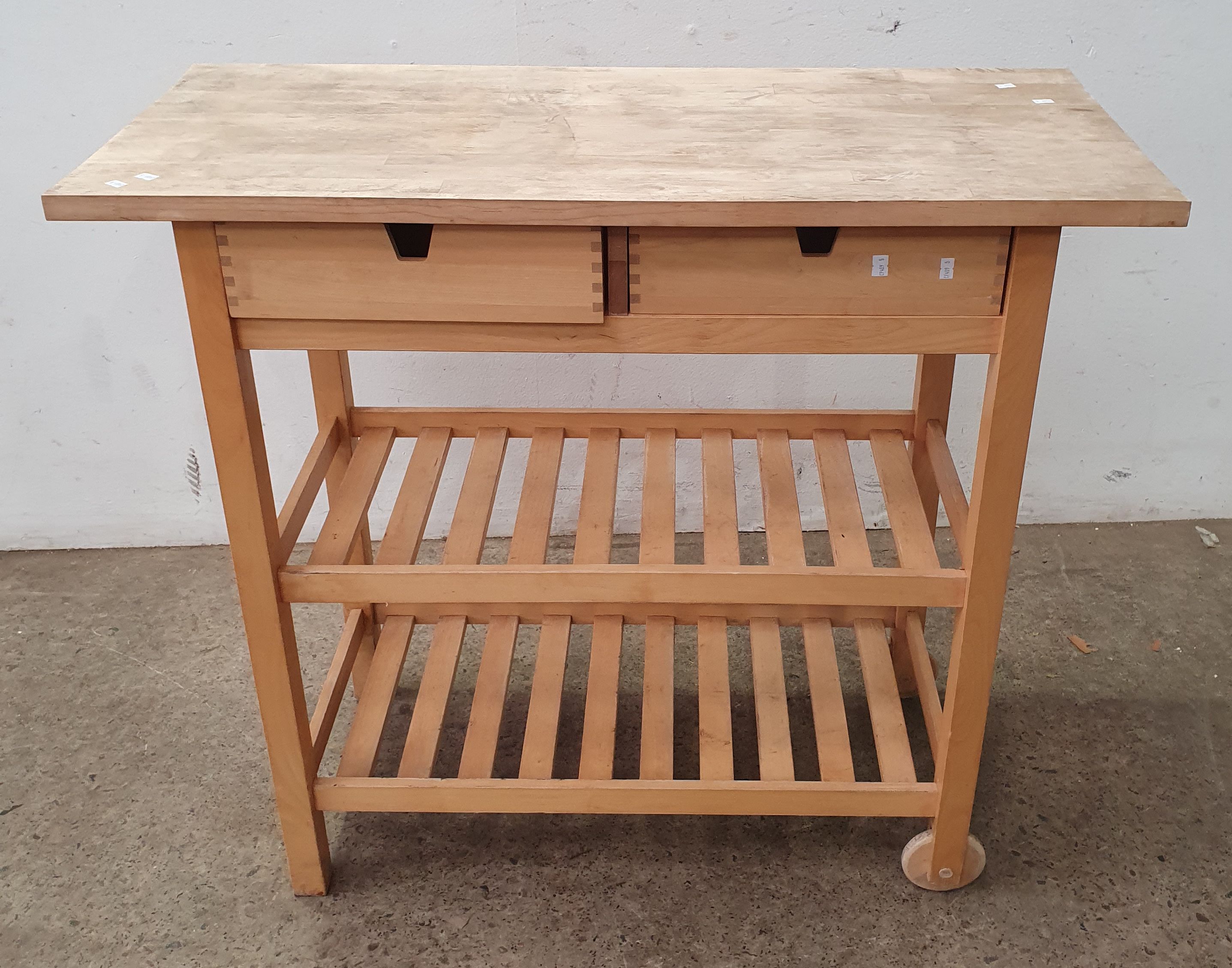 2228 · A CONTEMPORARY BENCH