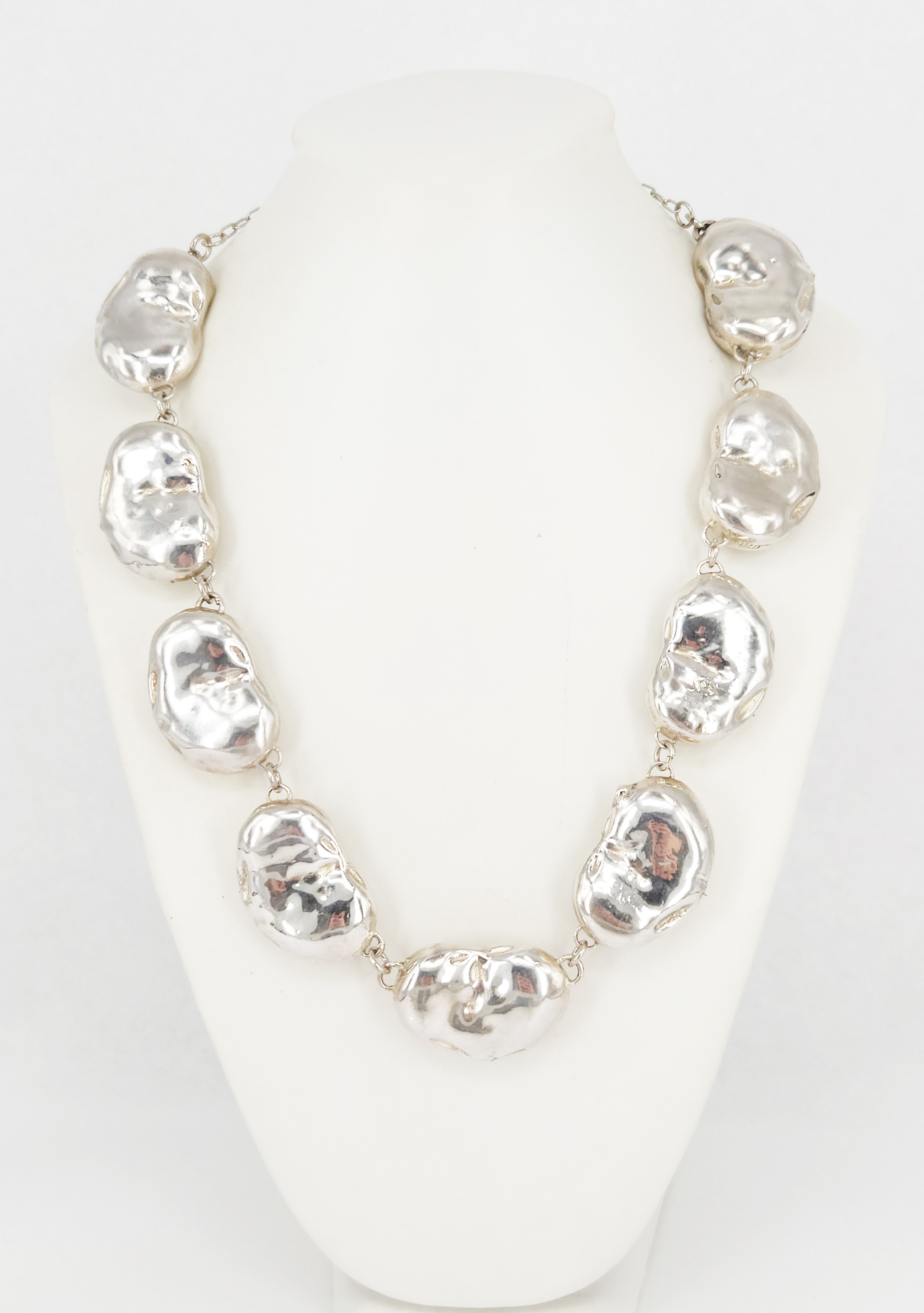A Modernist Silver Bean Necklace
