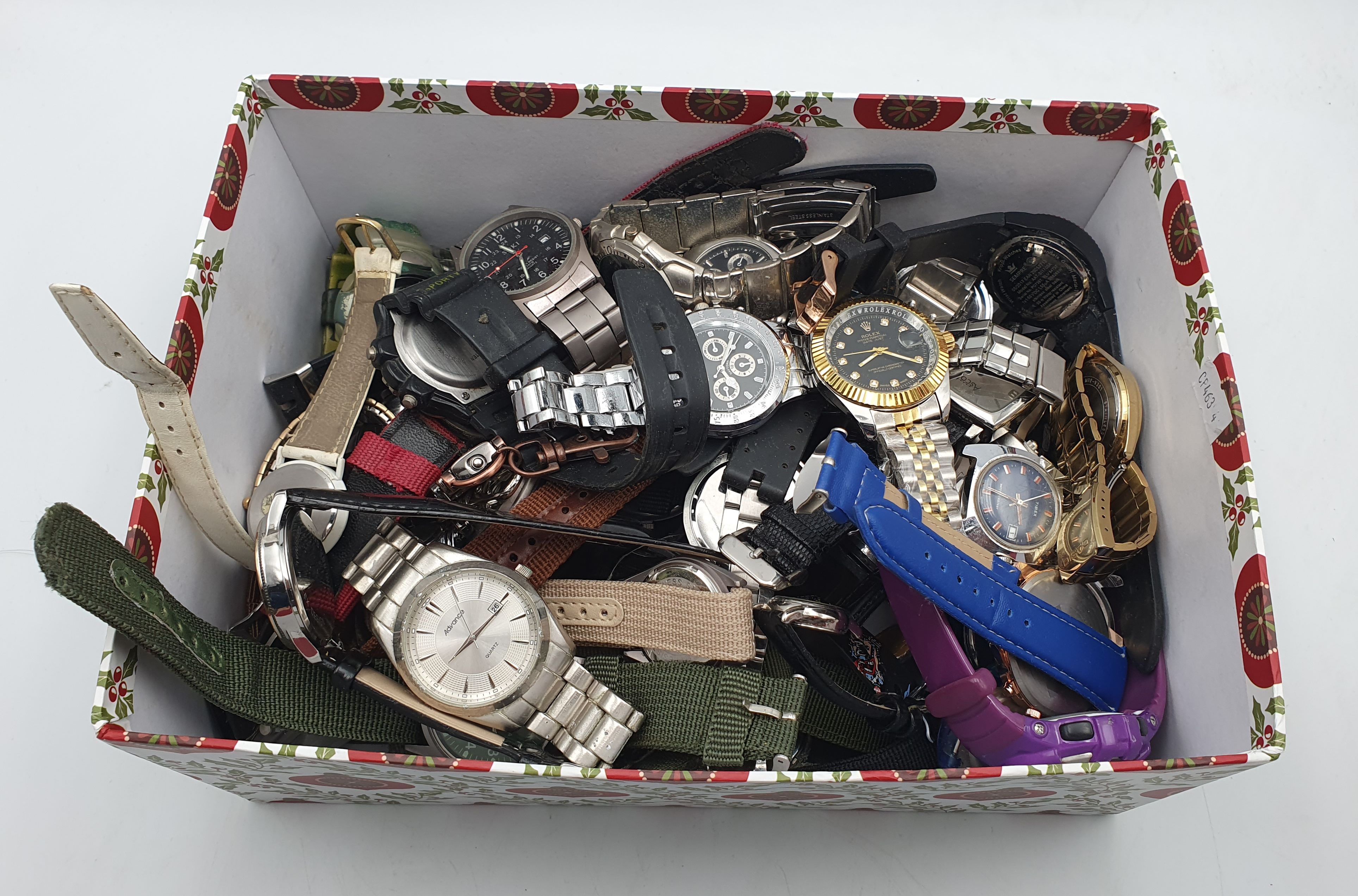 340 · A TRAY OF VARIOUS WATCHES