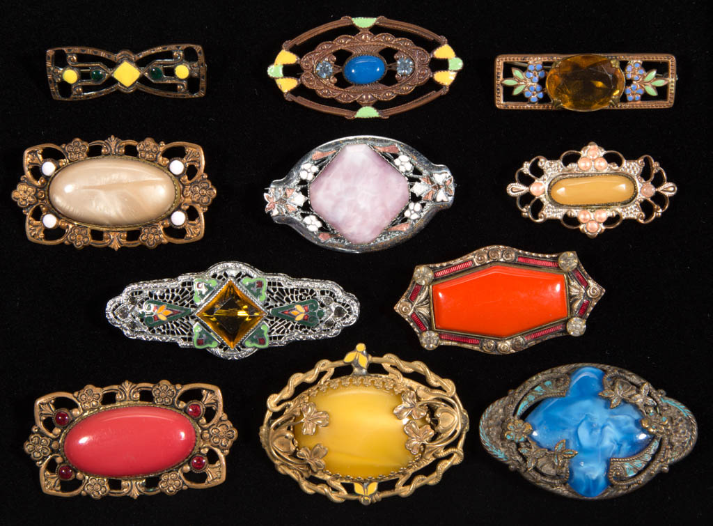 vintage costume jewelry brooches and pins