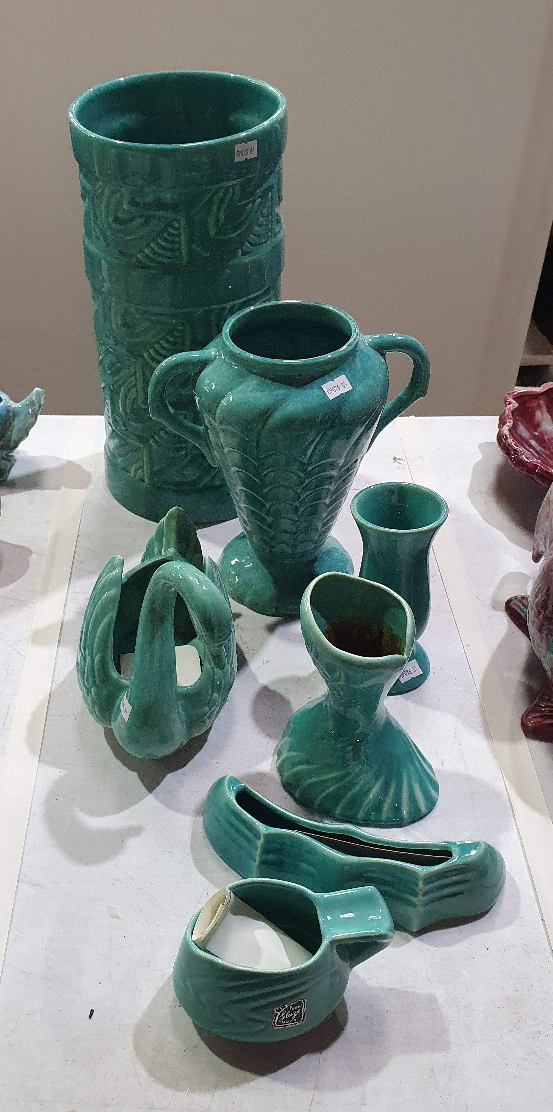 453 · A GROUP OF MCP MINGAY PIECES IN TEAL