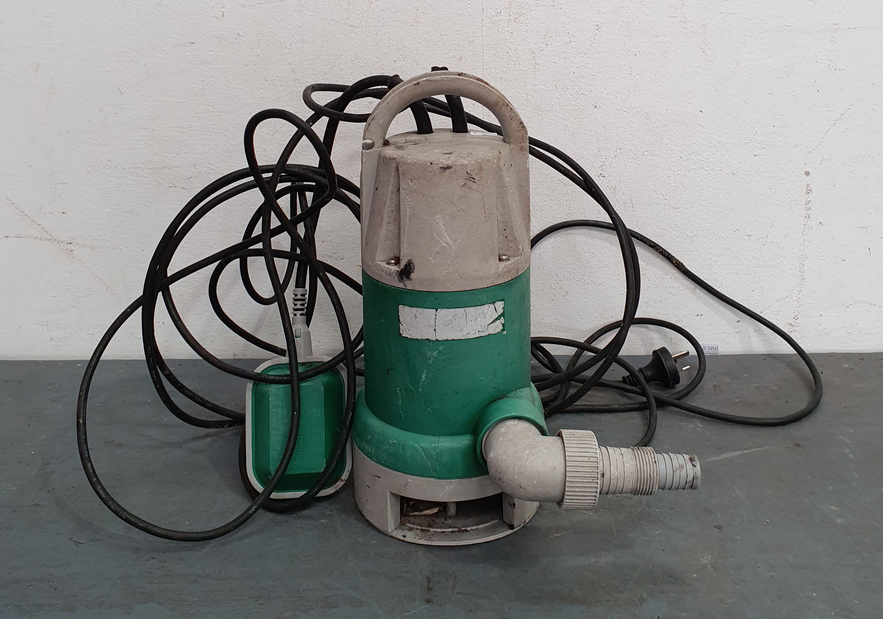 A SUBMERSIBLE PUMP