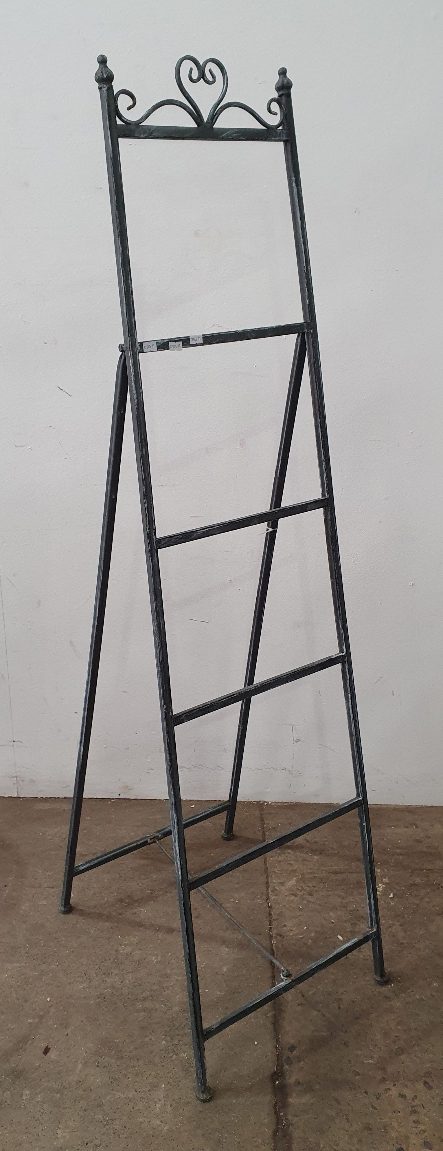 A Metal Portrait Stand