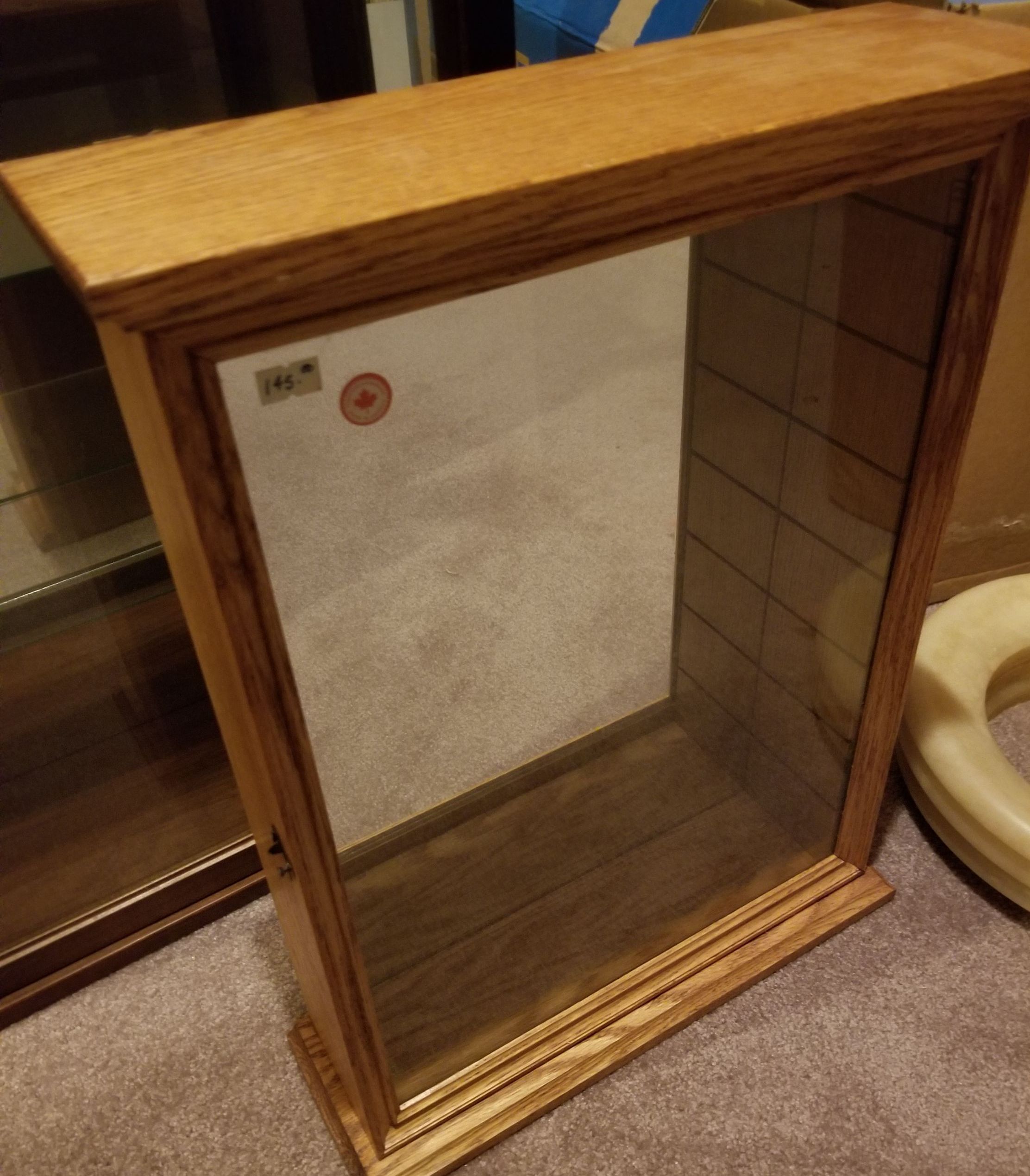 Mirrored Hanging Display Estate Sales Niagara