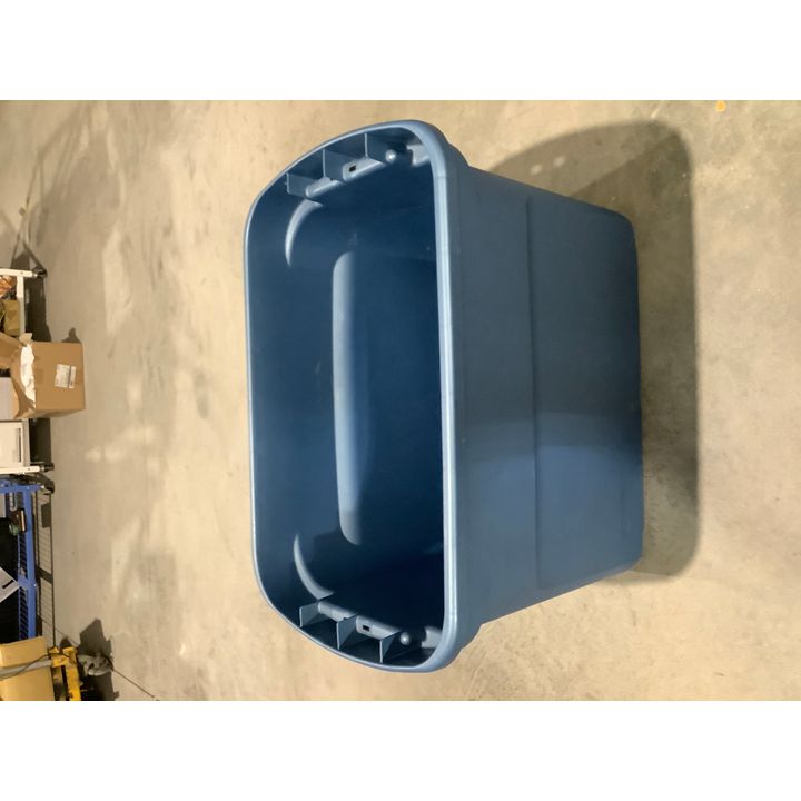 Sterilite 73 Quart Tote