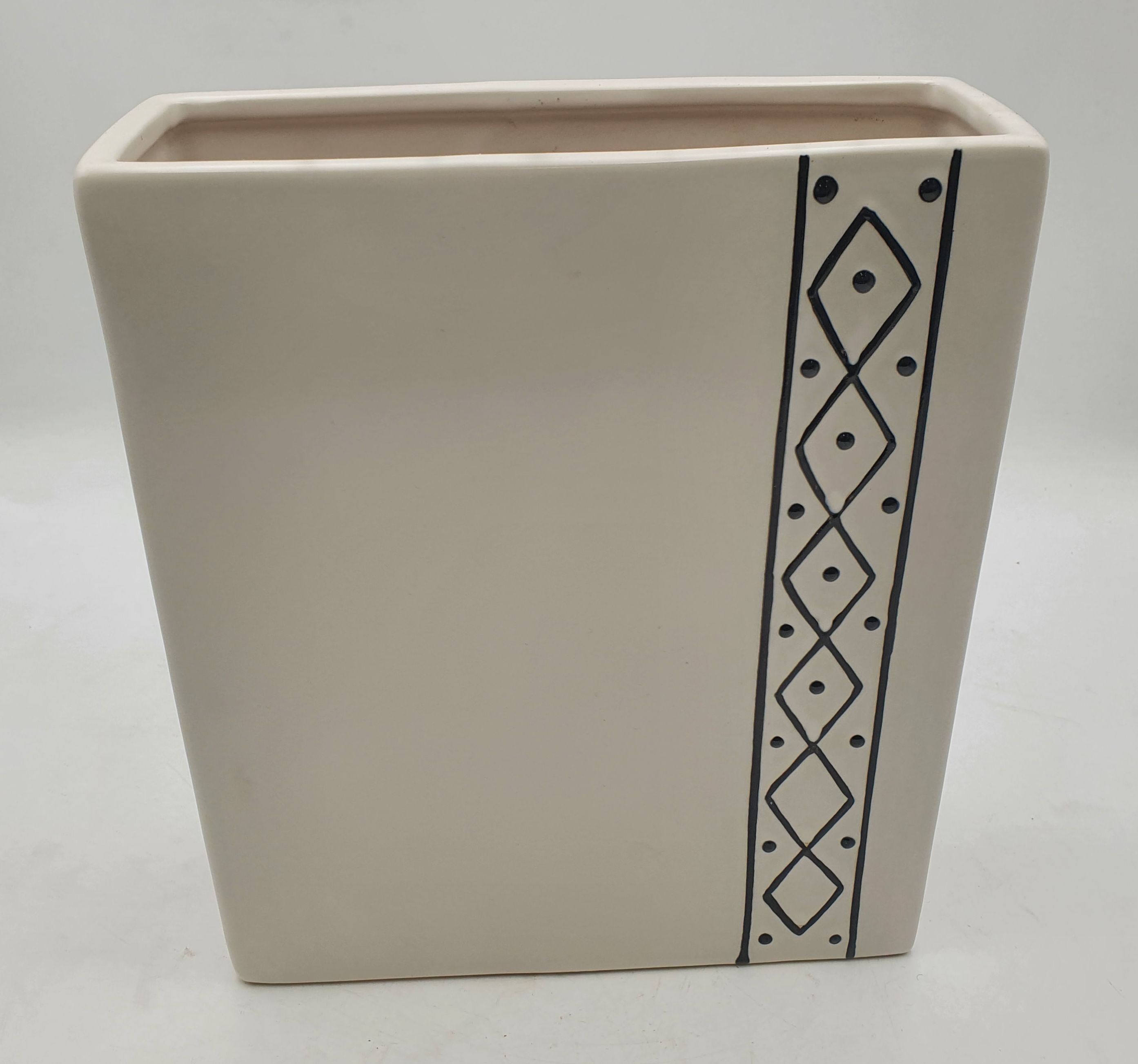 159 · A JENNY KEE GEOMETRICAL VASE