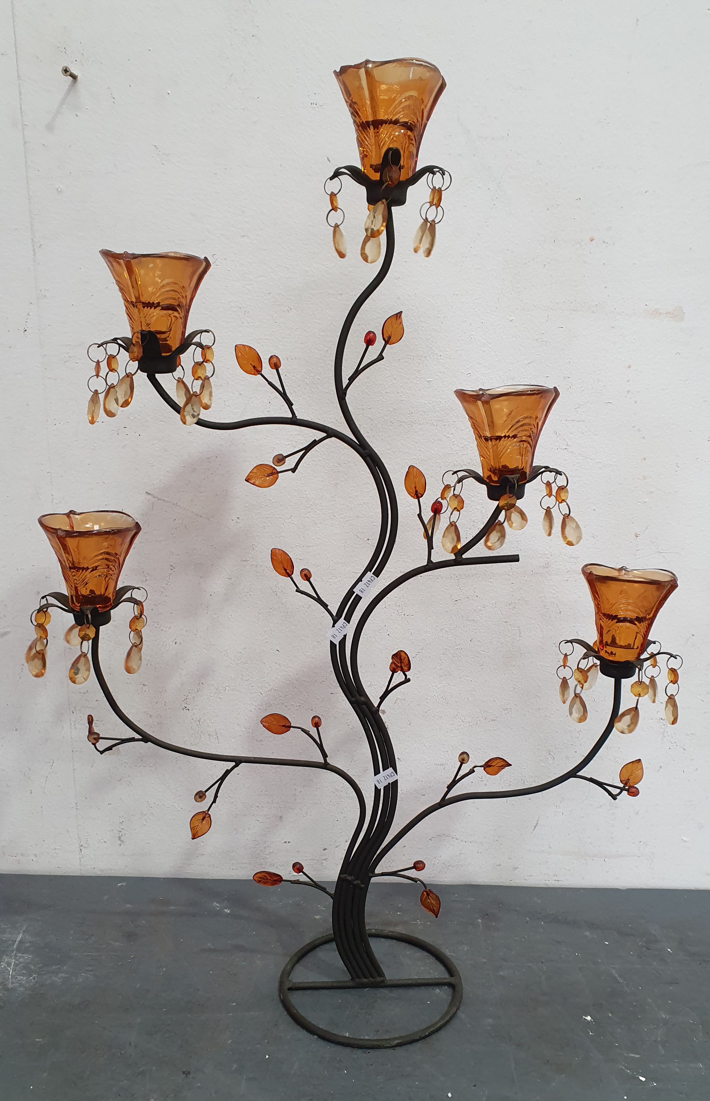 1267 · A FLORAL CANDLE HOLDER
