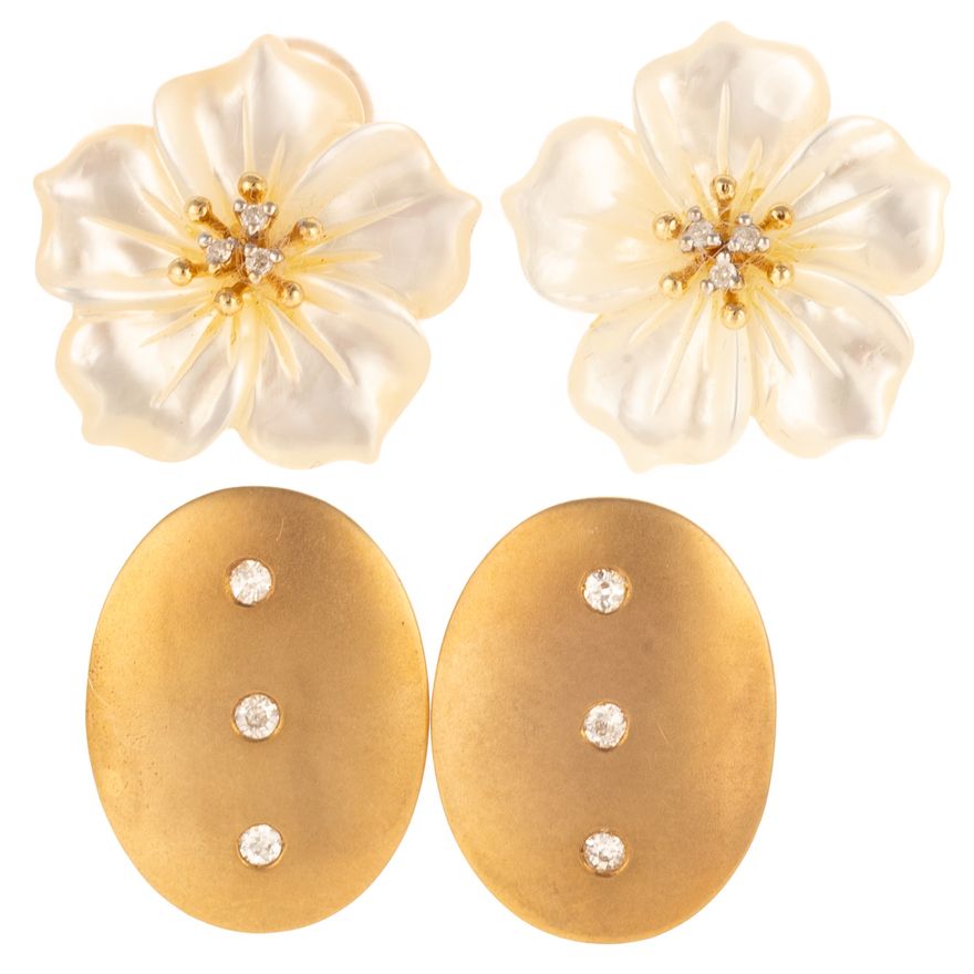 A Pair of MOP Flower Ear Clips & Oval Ear Clips in 14K
